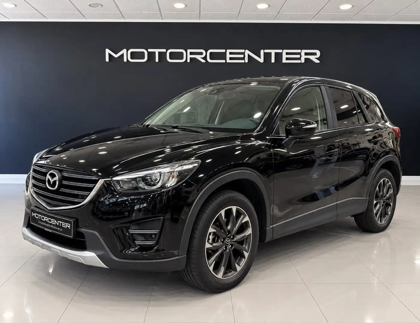 Mazda CX-5 2.2DE Luxury 4WD 175 Aut. Negro - 2