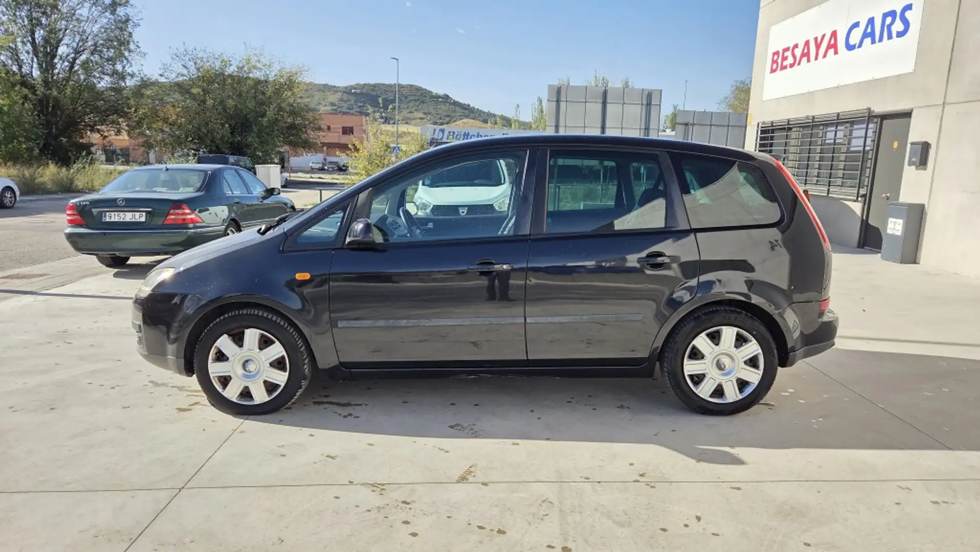 Ford Focus C-Max 1.6TDci Ambiente Negro - 2