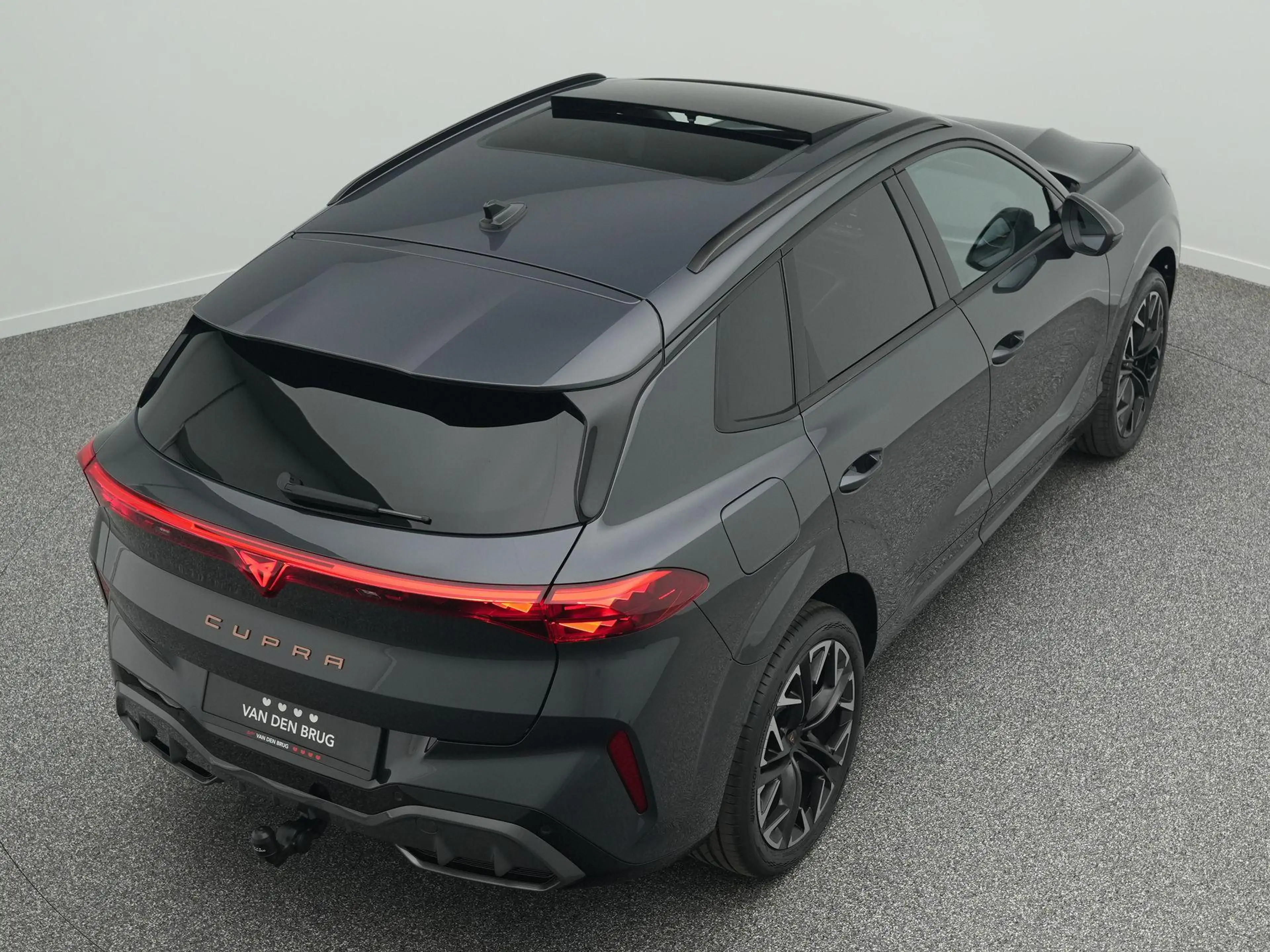 CUPRA Terramar 1.5 TSI e-Hybrid 272pk VZ Limited | Trekhaak | Pan — photo 13