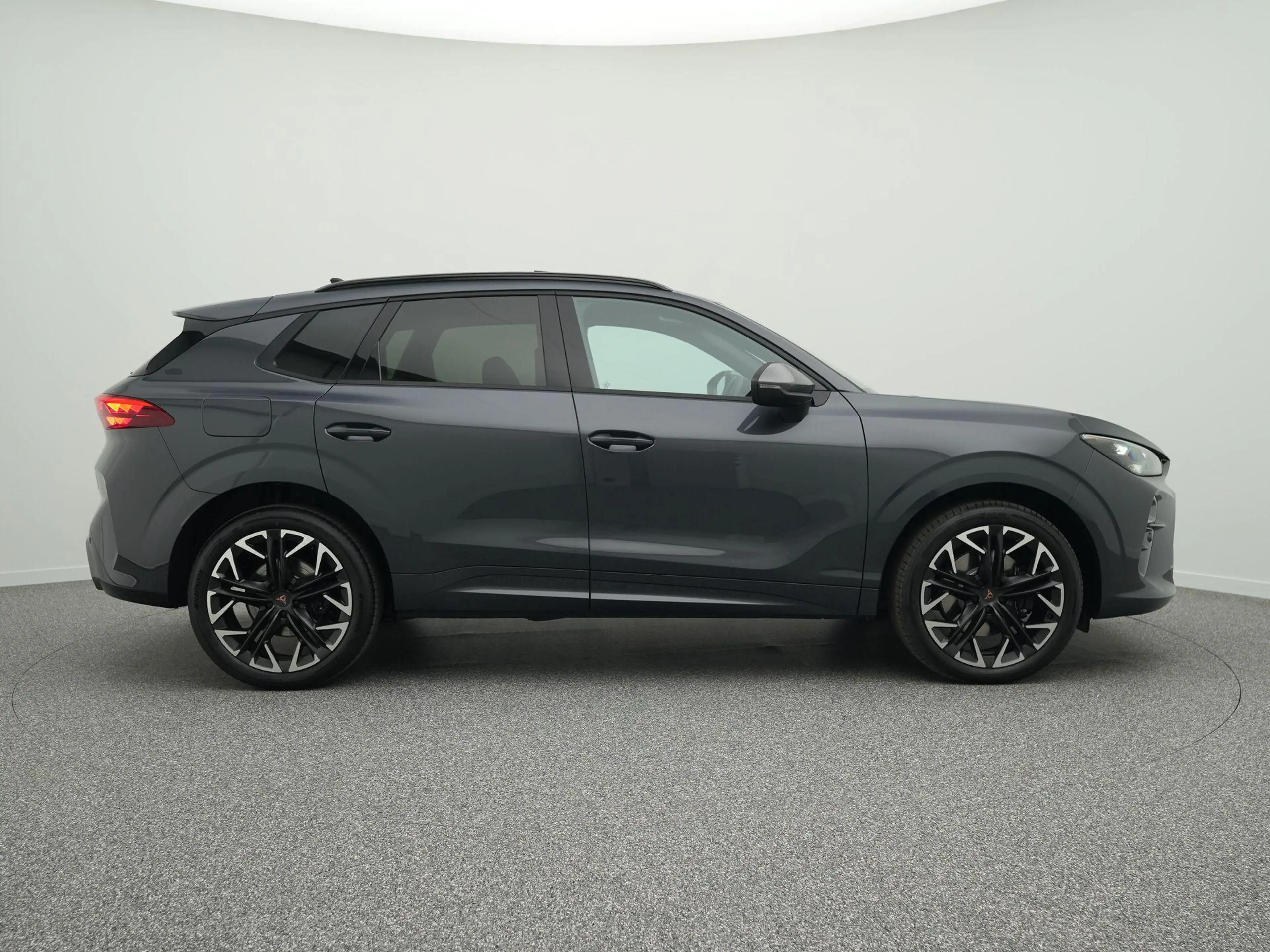 CUPRA Terramar 1.5 TSI e-Hybrid 272pk VZ Limited | Trekhaak | Pan — photo 12