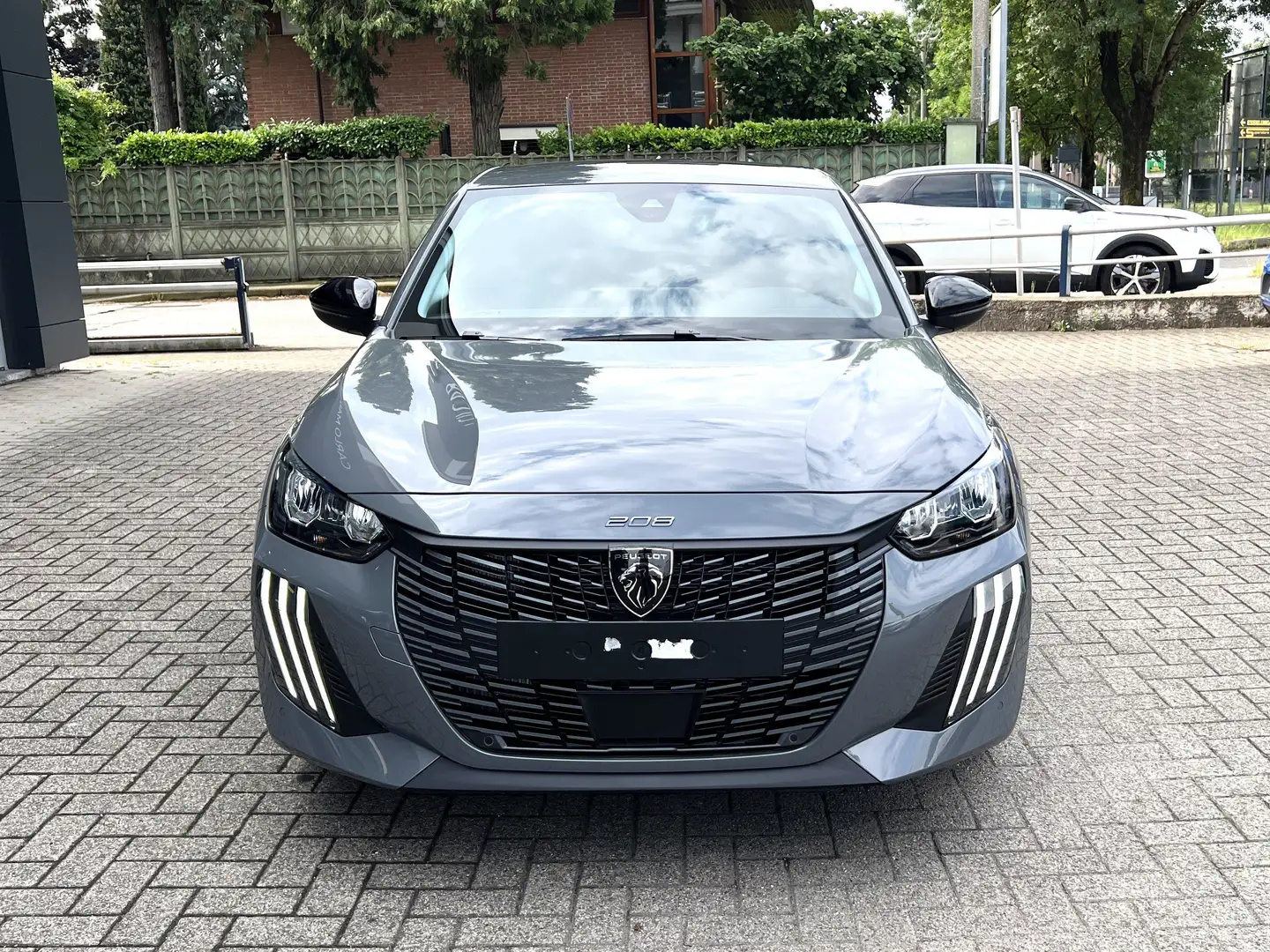 Peugeot 208 1.2 hybrid Allure 100cv e-dcs 6 **KM0** Gris - 2