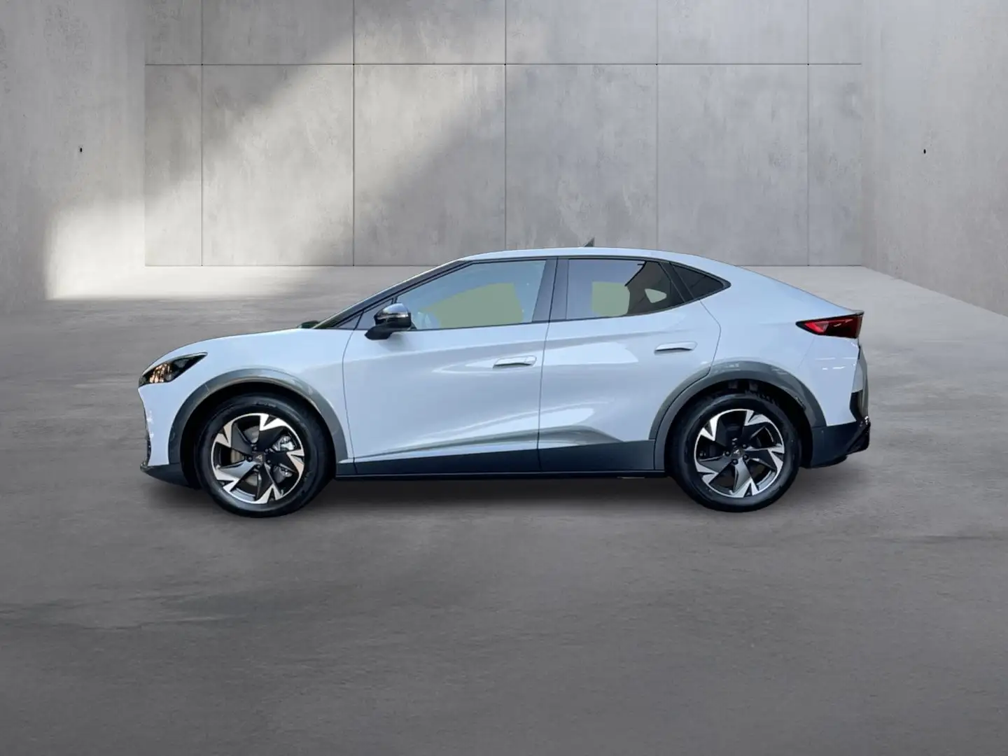 CUPRA Tavascan 210kW/286PS Silber - 2