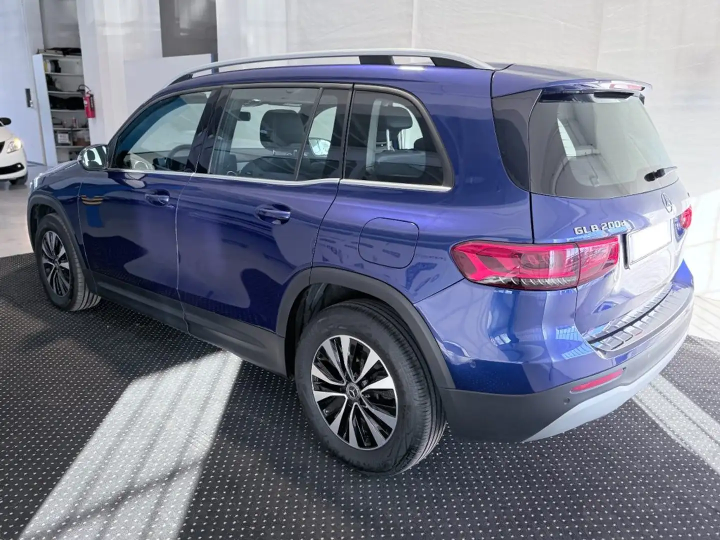 Mercedes-Benz GLB 200 d 150 CV Autom 4Matic Business Extra - PROMO Blu/Azzurro - 2