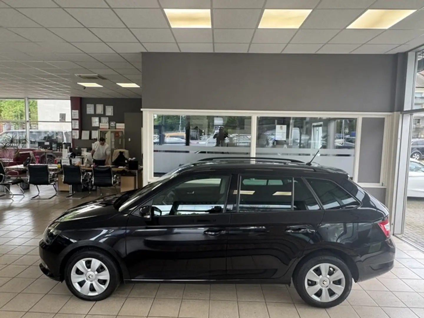 Skoda Fabia Combi Ambition LED PDC AllwetterrTempo.SHZ Schwarz - 1