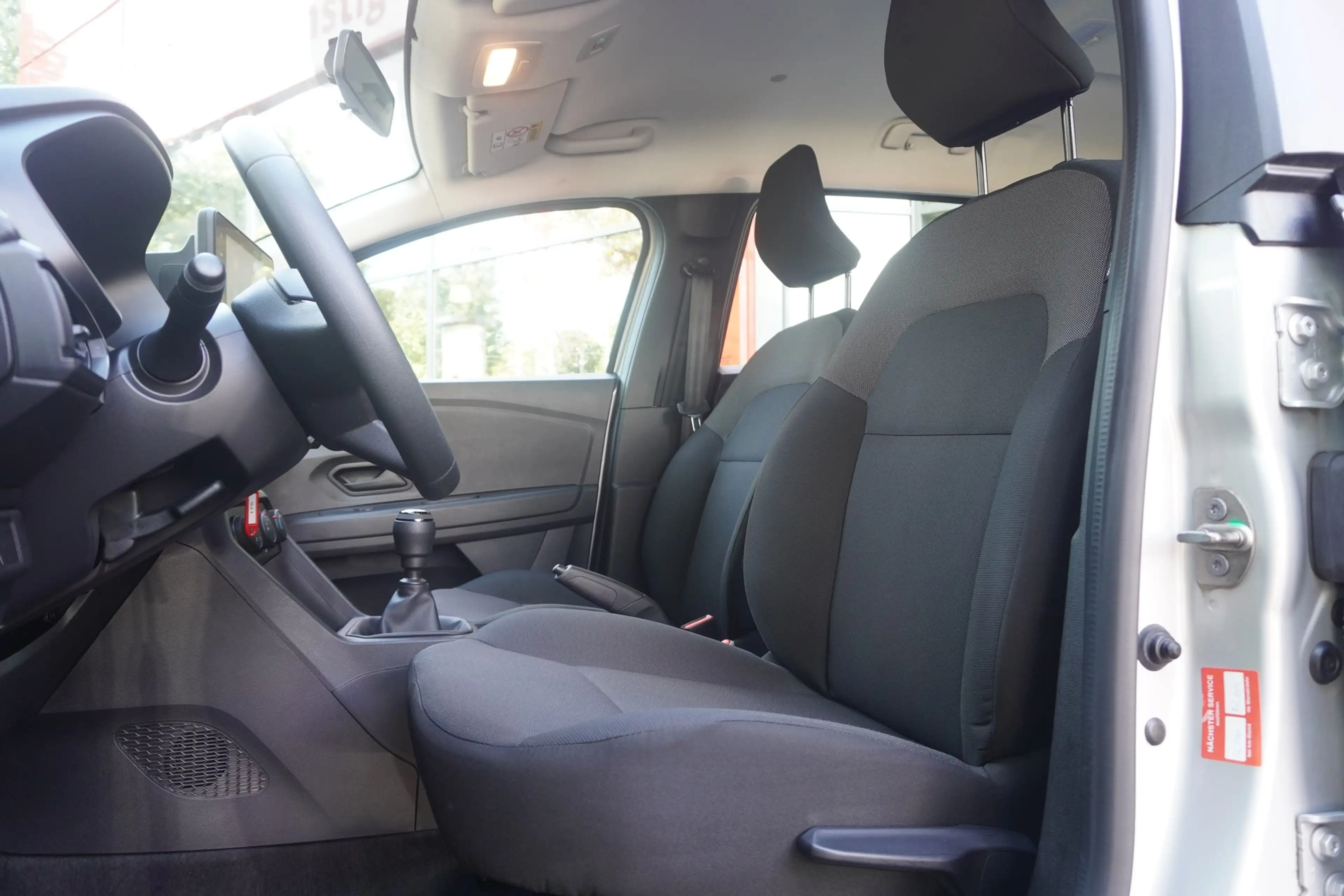 Dacia Jogger 1.0 TCE Essential 7-Sitzer Android Apple — photo 11