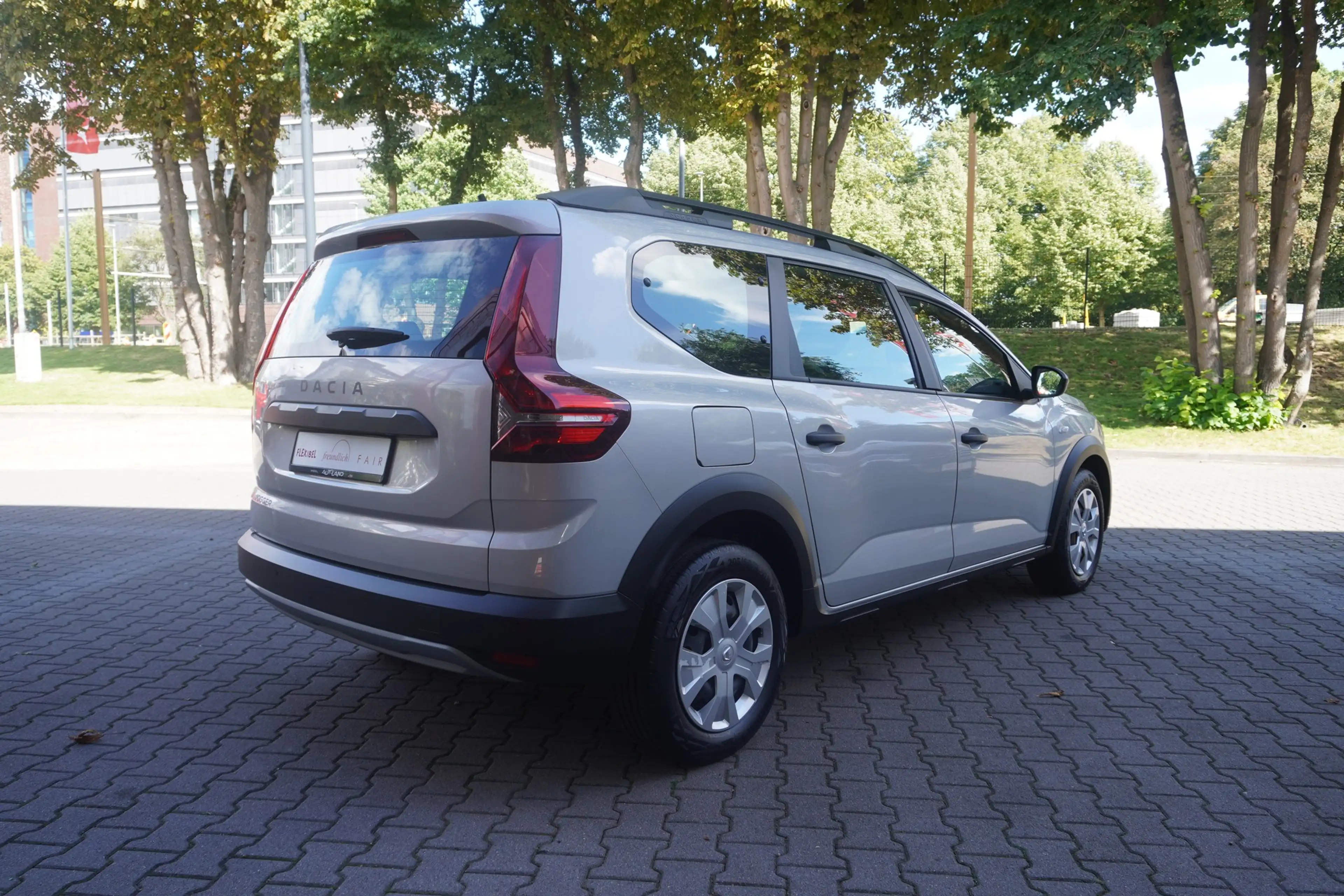 Dacia Jogger 1.0 TCE Essential 7-Sitzer Android Apple — photo 6