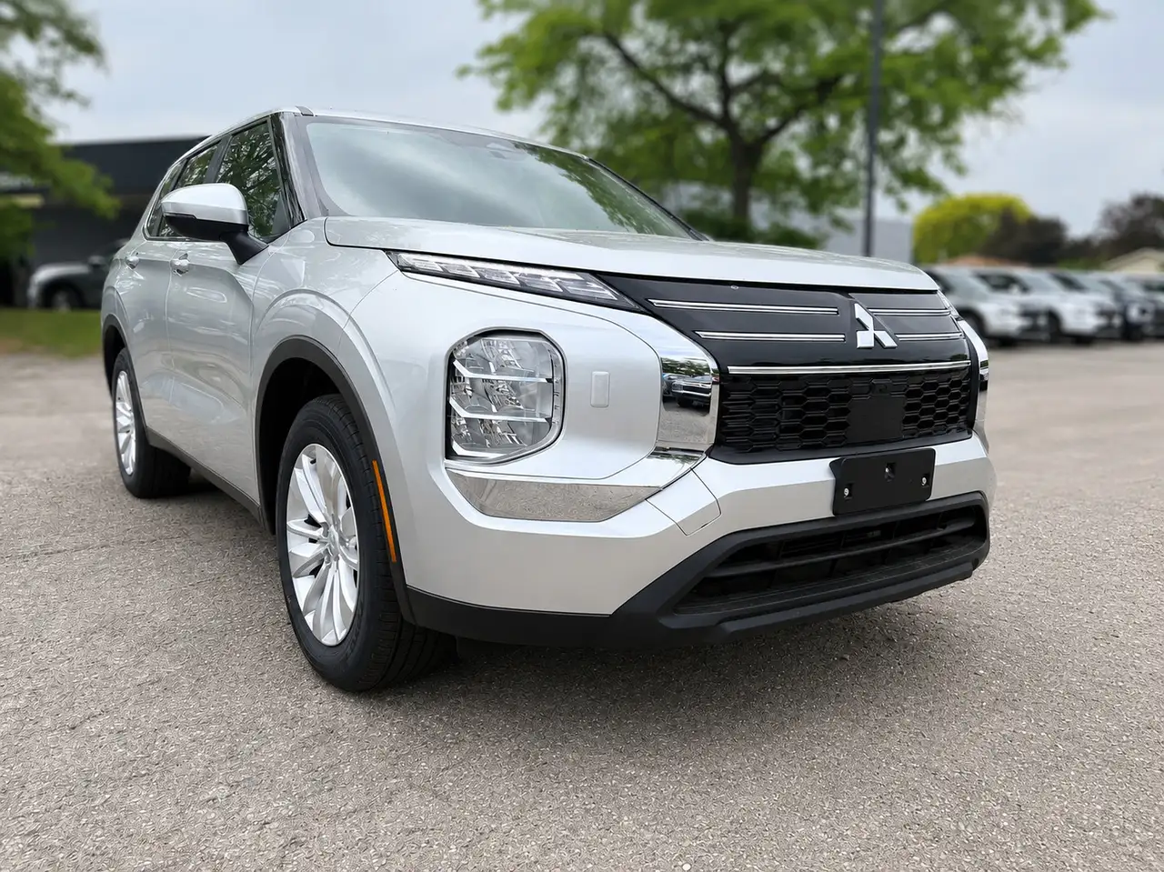 Mitsubishi Outlander photo Mitsubishi Outlander