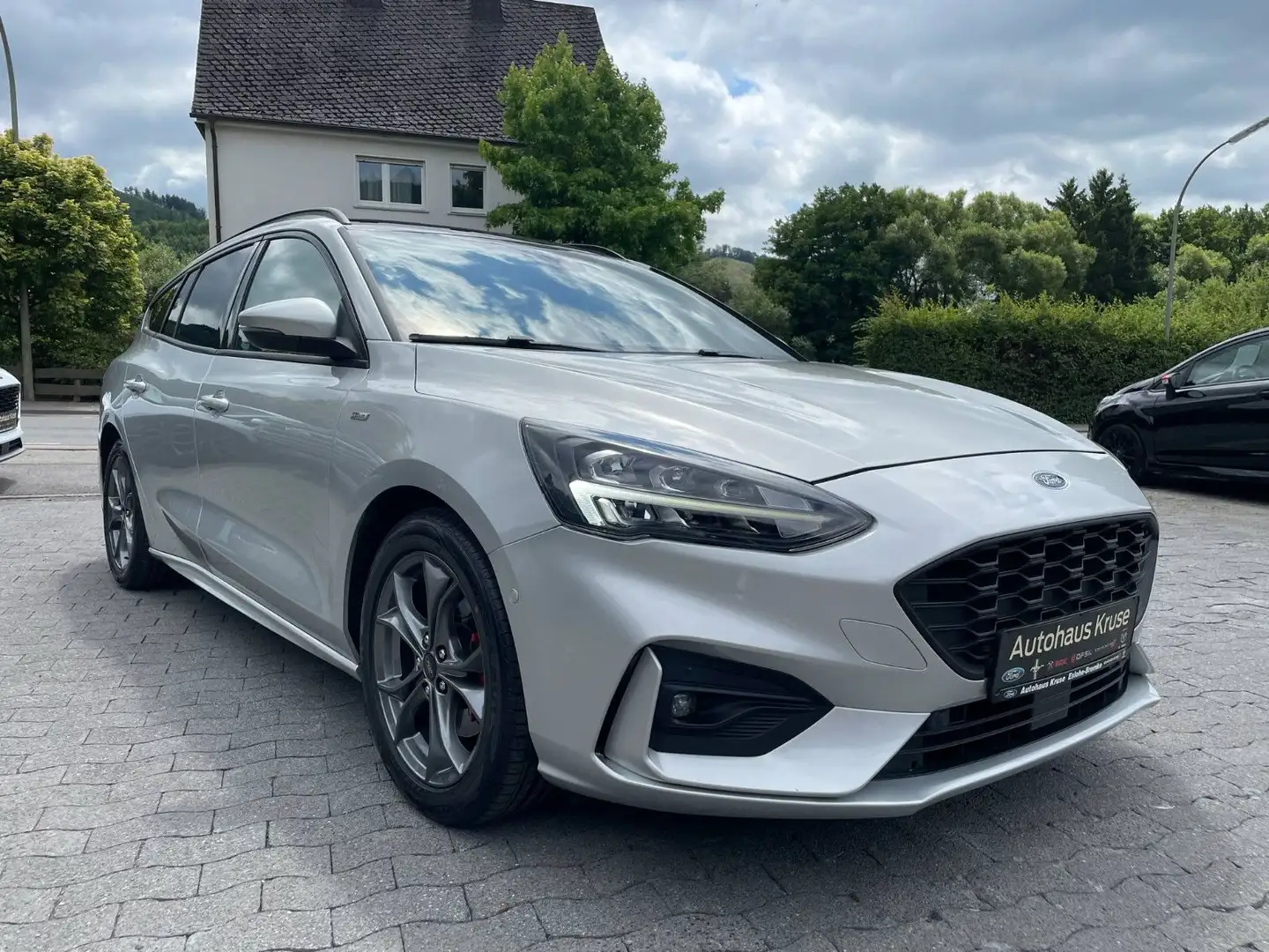 Ford Focus 1,0 EcoBoost 92kW ST-Line Turnier Argent - 1
