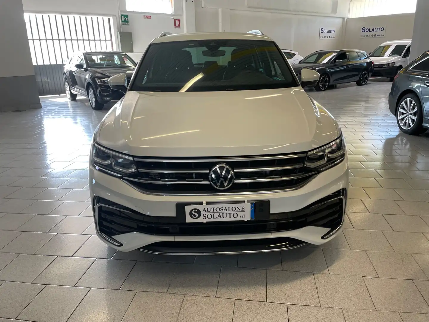 Volkswagen Tiguan Tiguan 2.0 TDI 200 CV SCR DSG 4MOTION R-Line Bianco - 2