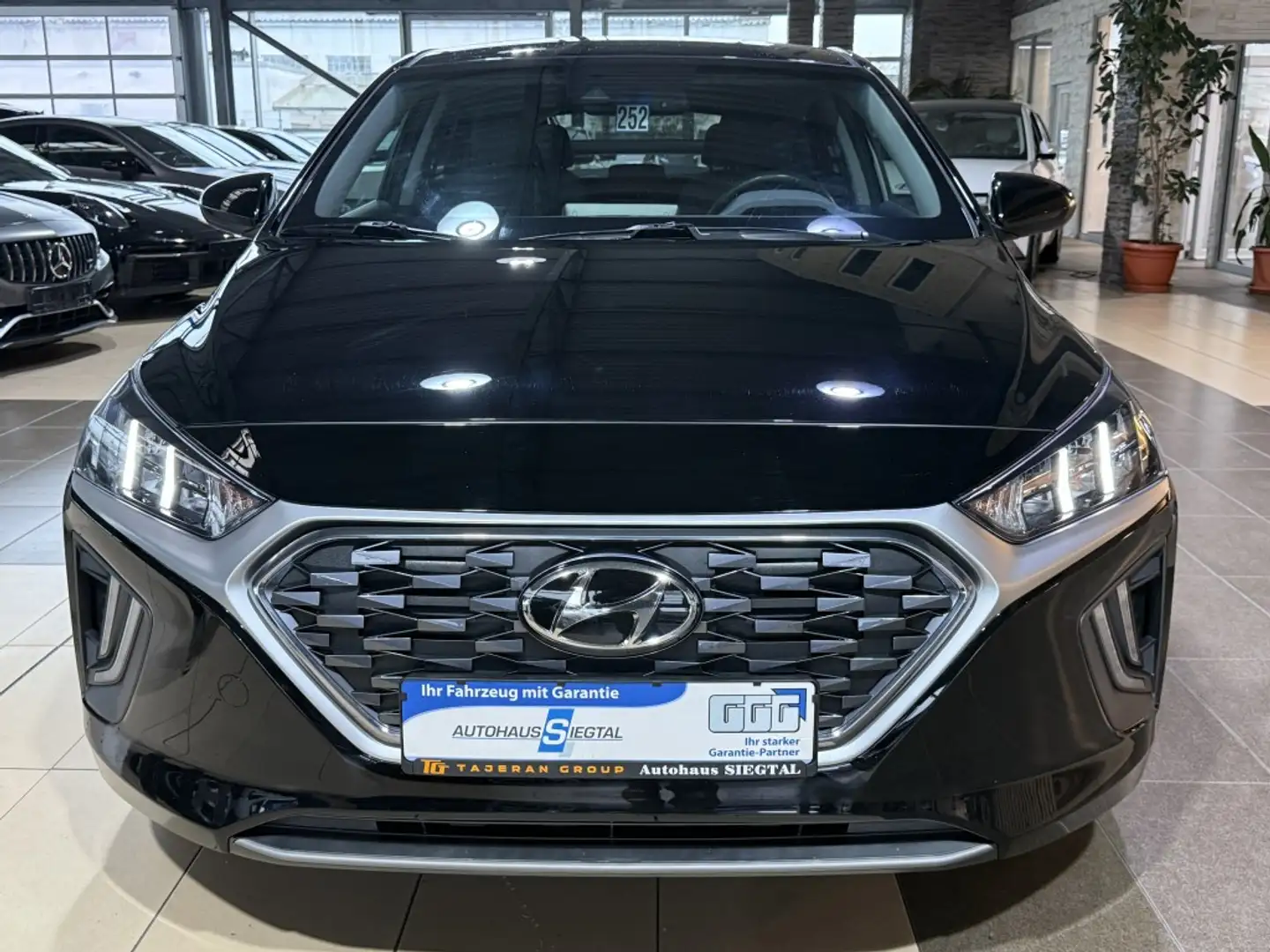 Hyundai IONIQ Style Hybrid Infinity-Sound Navi ACC LED Schwarz - 2