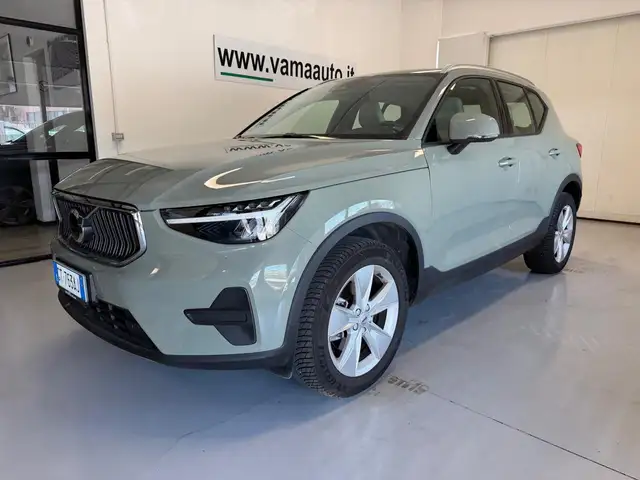 Volvo XC40 B3 automatico Plus *PARI AL NUOVO*