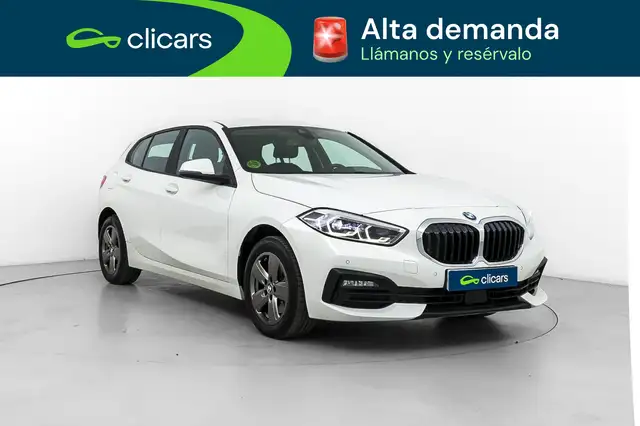 BMW 1 Series view 3