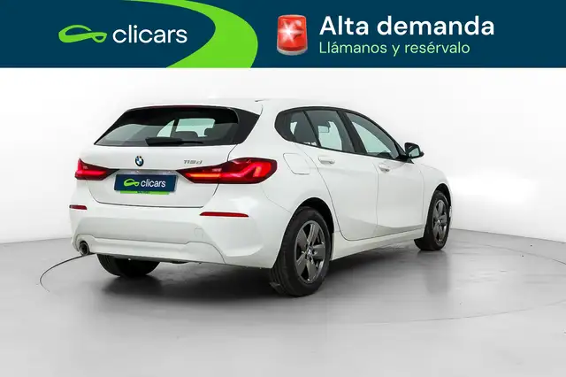 BMW 1 Series view 5