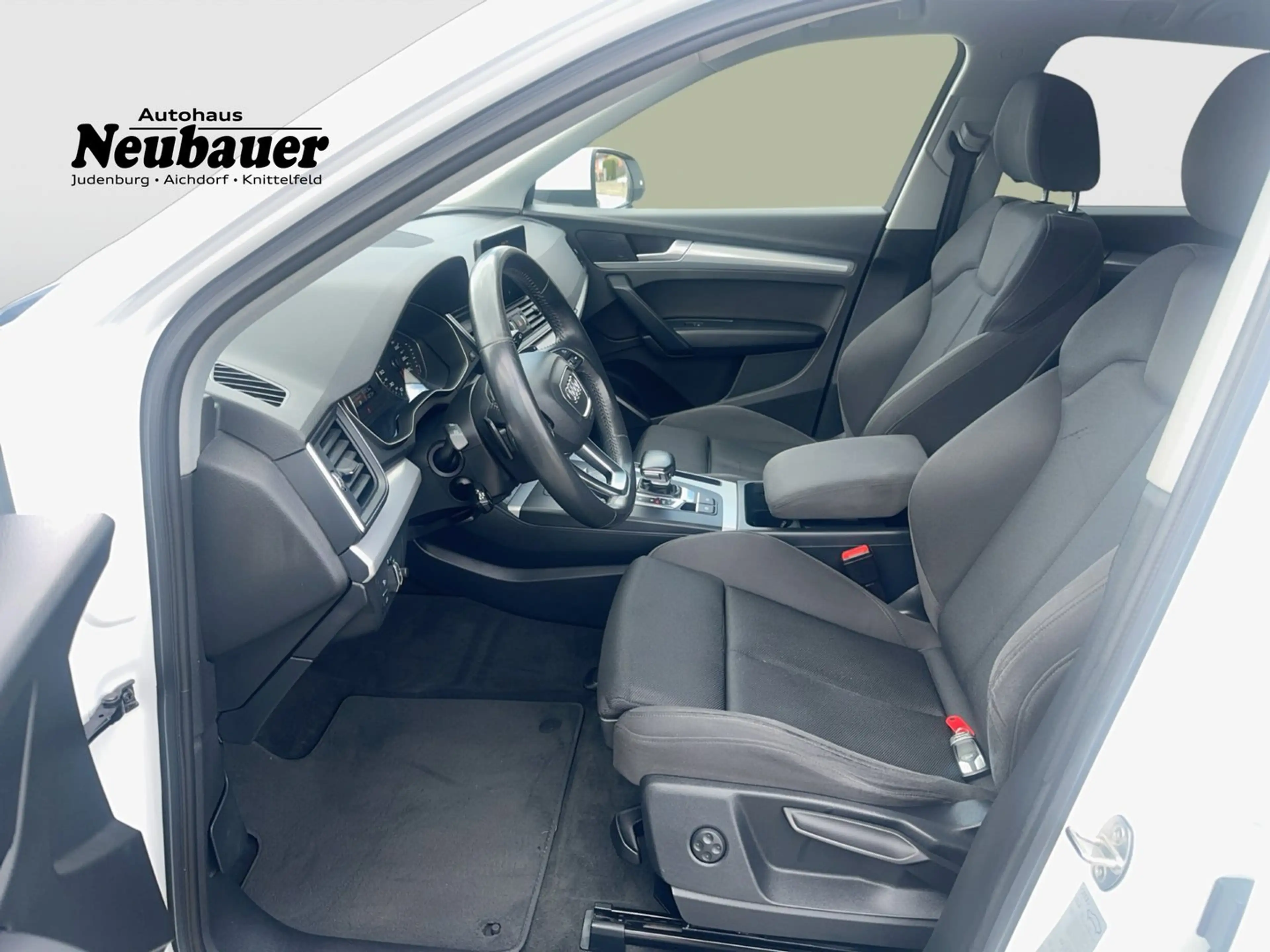 Audi Q5 quattro sport — photo 7