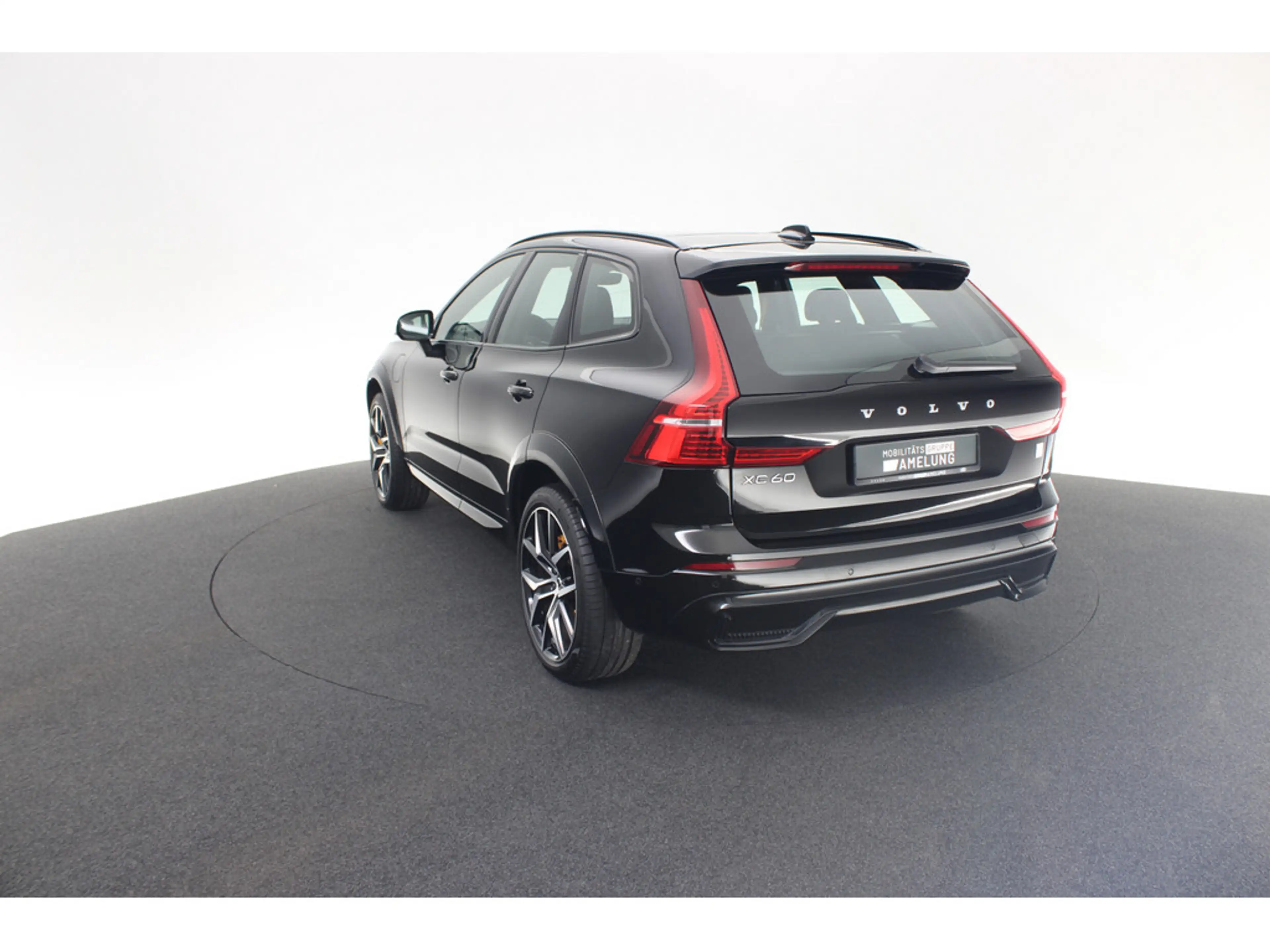 Volvo XC60 T8 Polestar Engineered Recharge Plug-In Hybrid AWD — photo 14