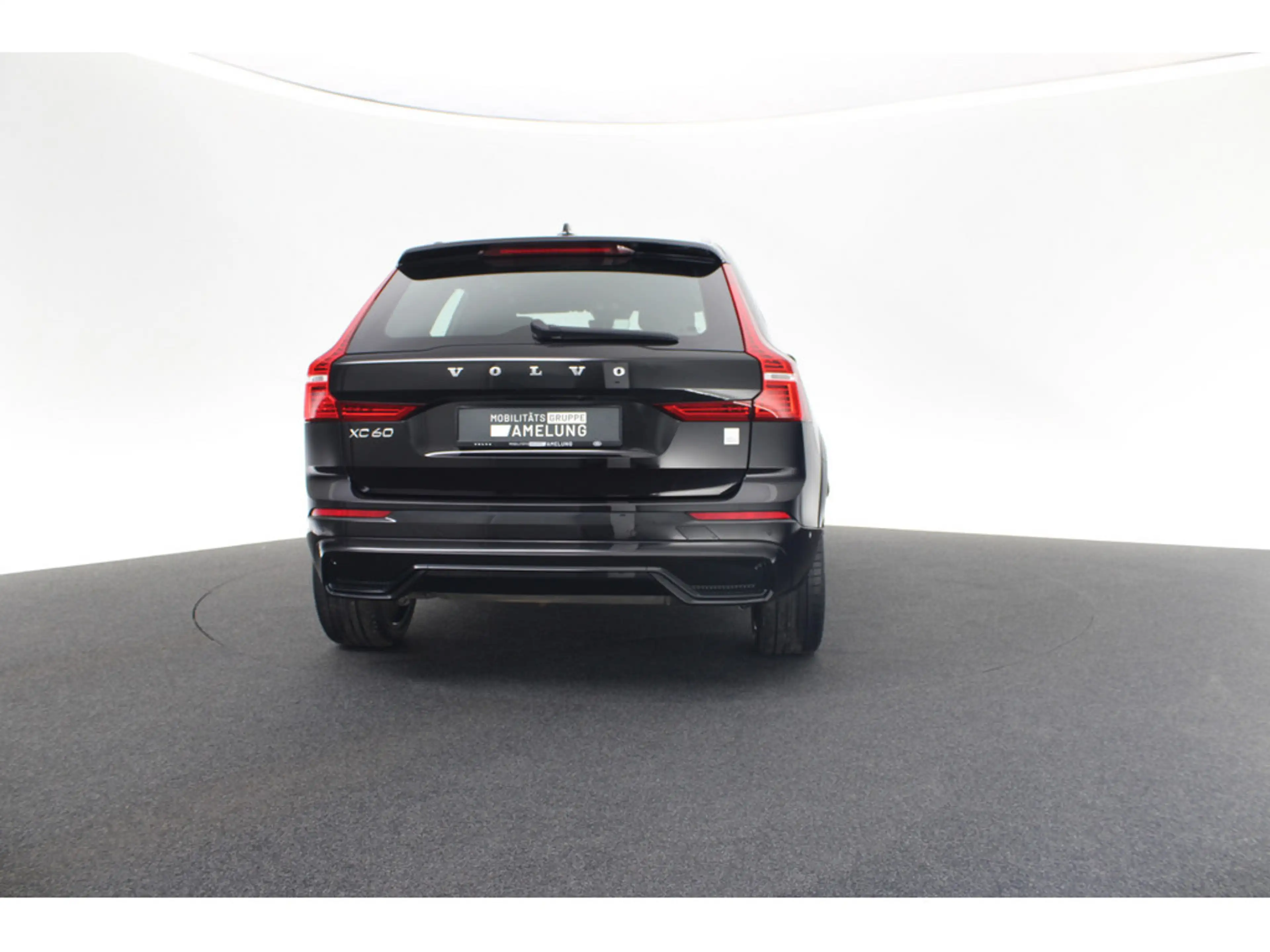 Volvo XC60 T8 Polestar Engineered Recharge Plug-In Hybrid AWD — photo 5