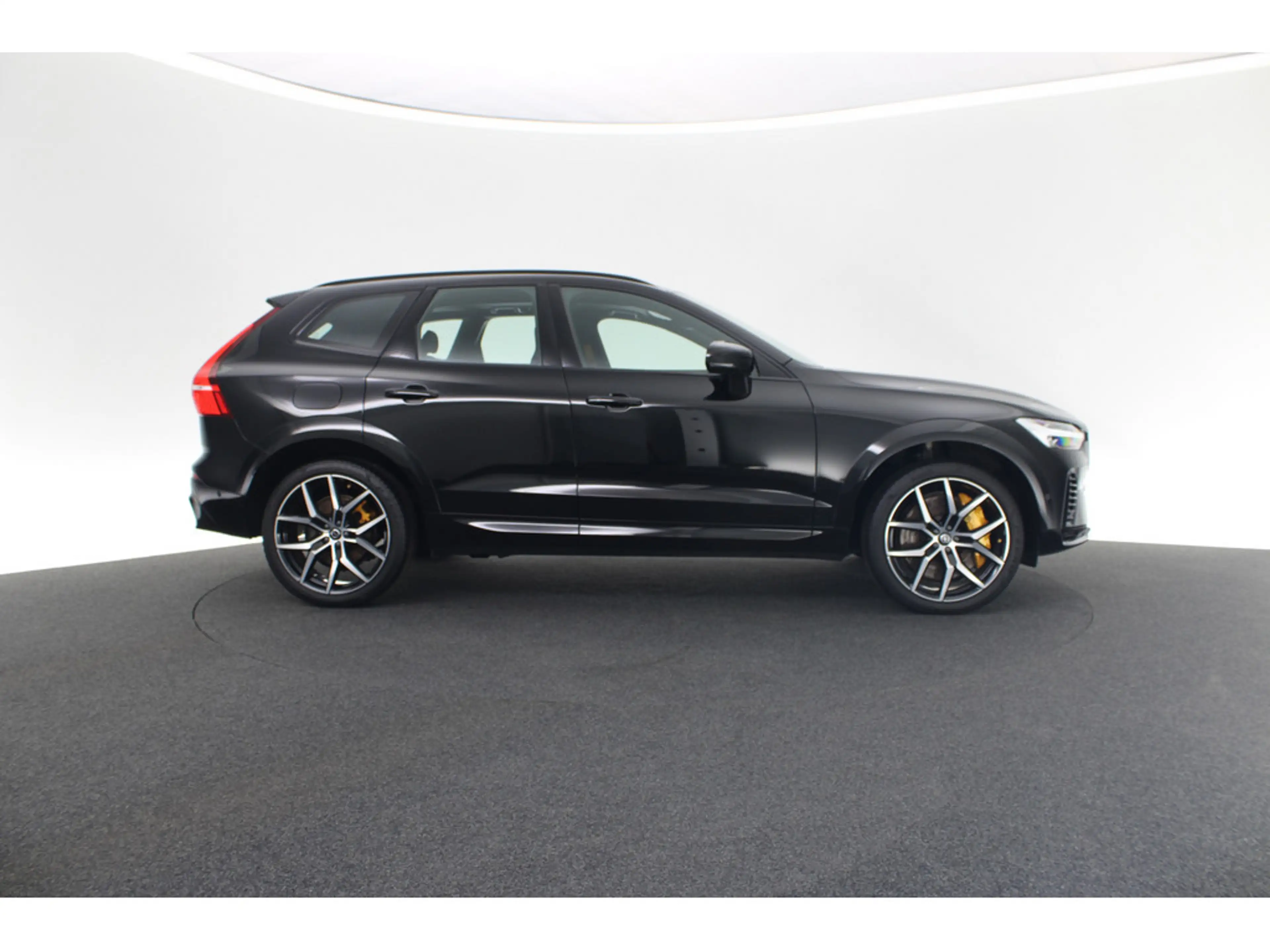 Volvo XC60 T8 Polestar Engineered Recharge Plug-In Hybrid AWD — photo 7