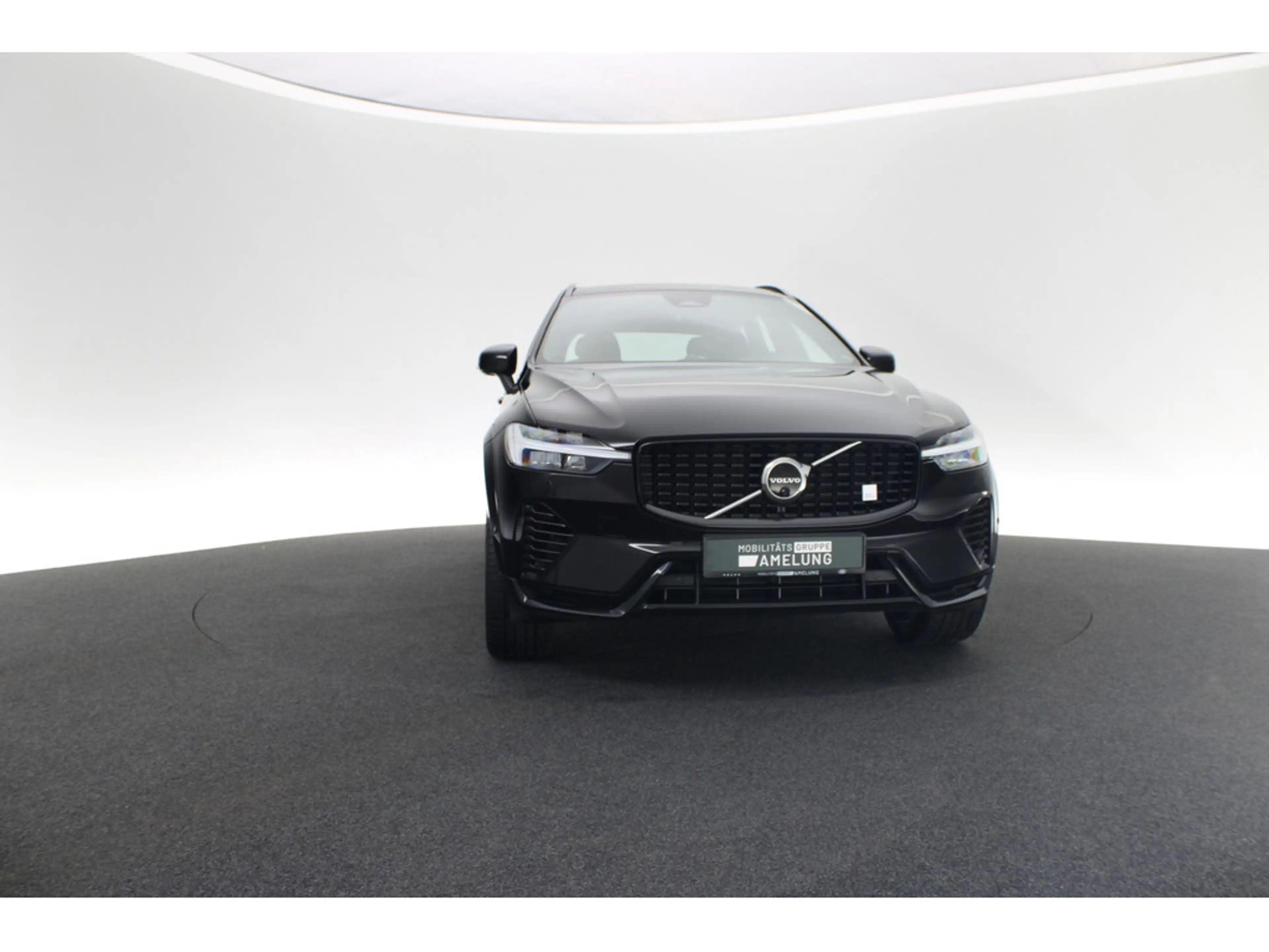 Volvo XC60 T8 Polestar Engineered Recharge Plug-In Hybrid AWD — photo 9