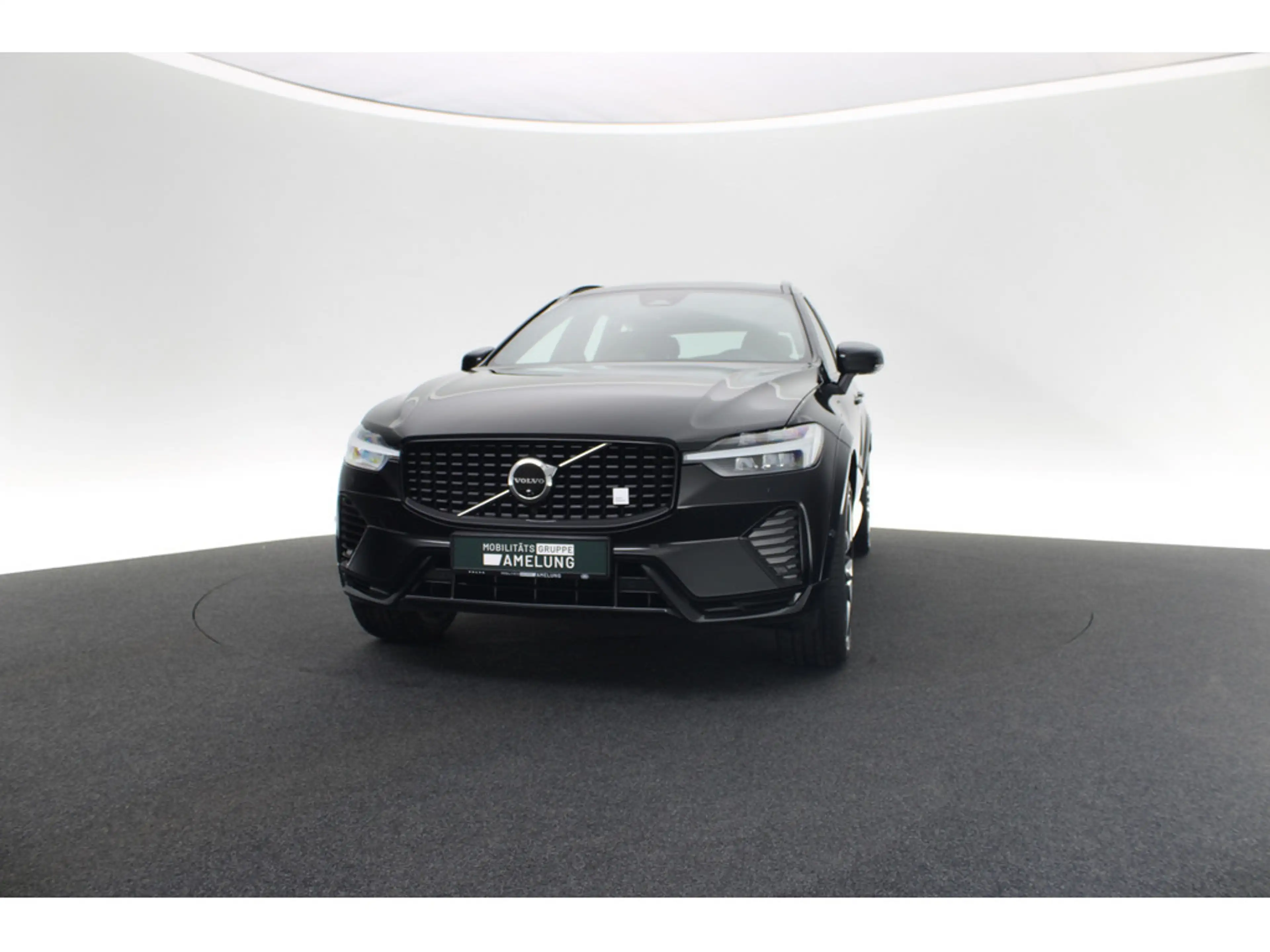 Volvo XC60 T8 Polestar Engineered Recharge Plug-In Hybrid AWD — photo 10