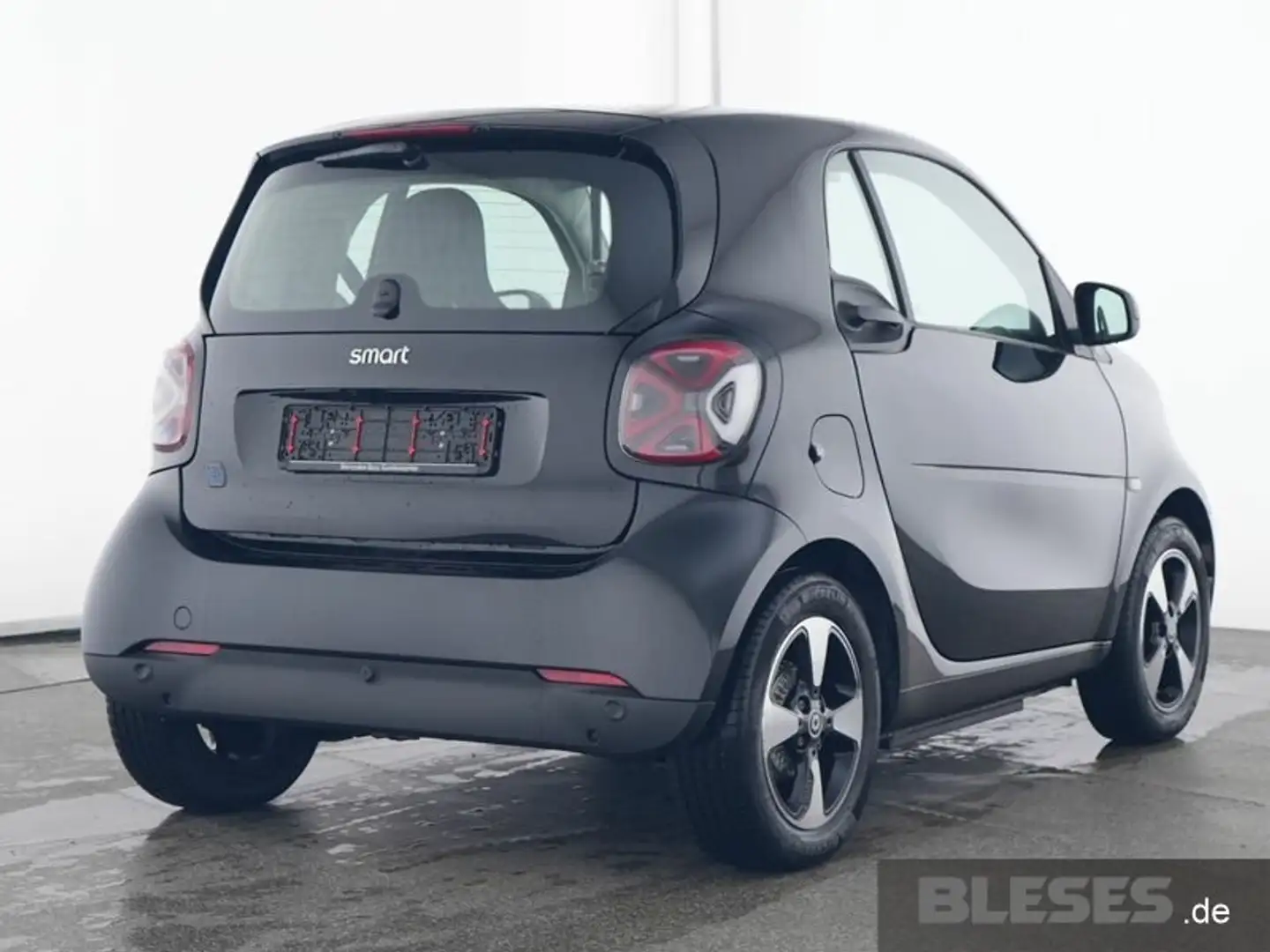 smart forTwo EQ fortwo Exclusive Plus+22kW+Kamera+LED+Winter-P Schwarz - 2