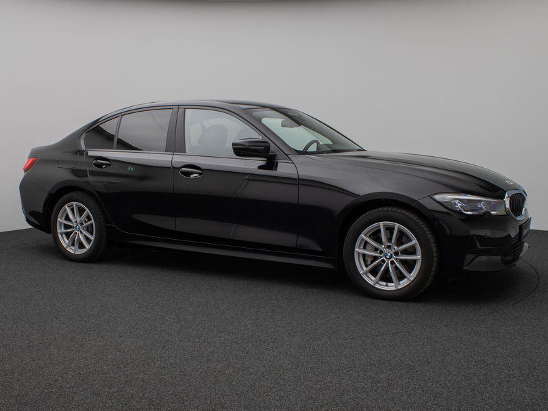 BMW 330 Laser 360°HUD DAB H K Lenkrhzg ACC Komfort — photo 4