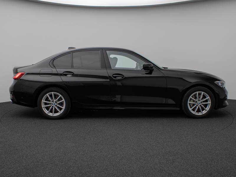 BMW 330 Laser 360°HUD DAB H K Lenkrhzg ACC Komfort — photo 5