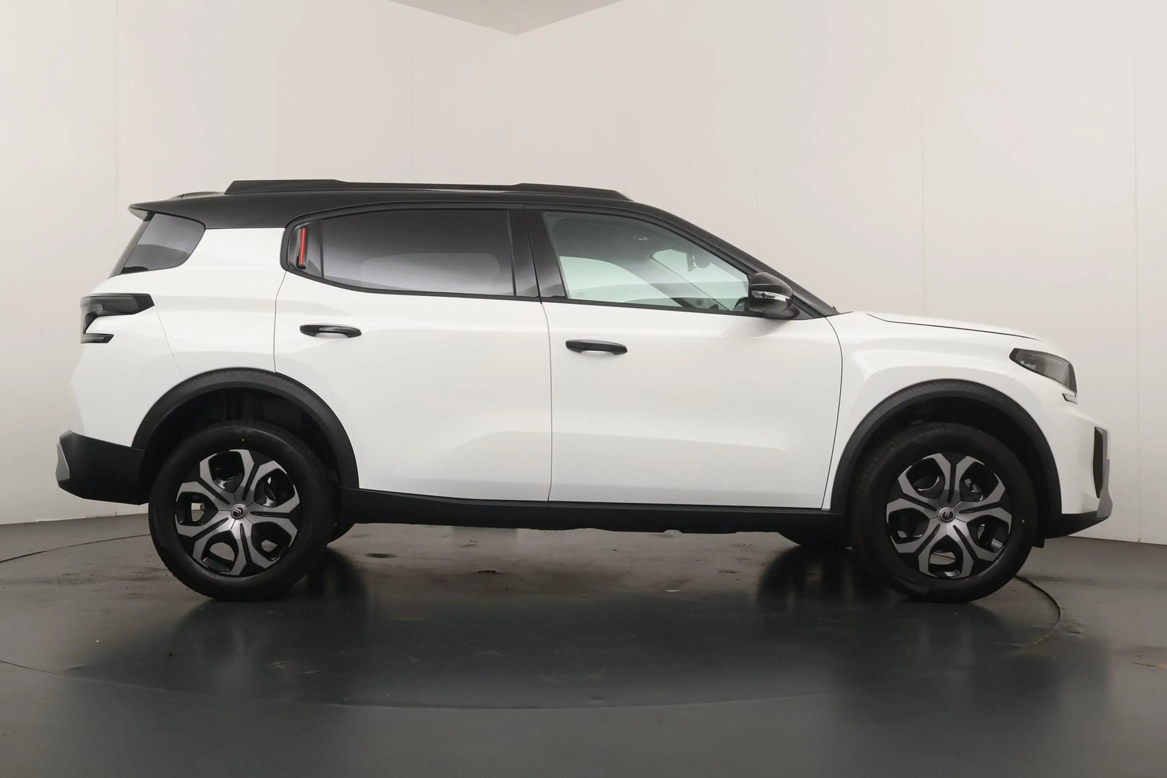 Citroen C3 Aircross 1.2 Hybrid 145pk Plus 7p. Climate Control | Parkee — photo 12