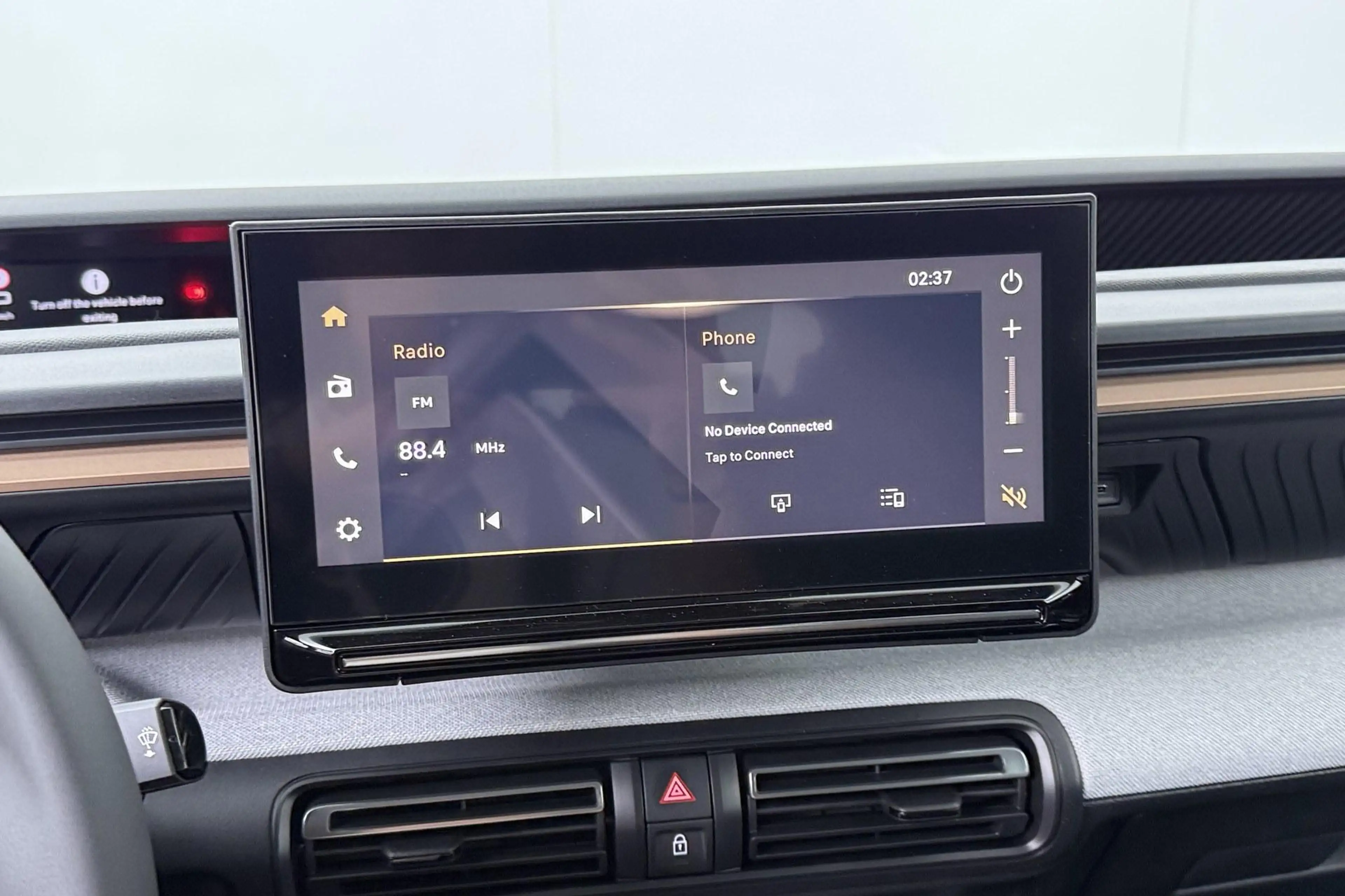 Citroen C3 Aircross 1.2 Hybrid 145pk Plus 7p. Climate Control | Parkee — photo 8