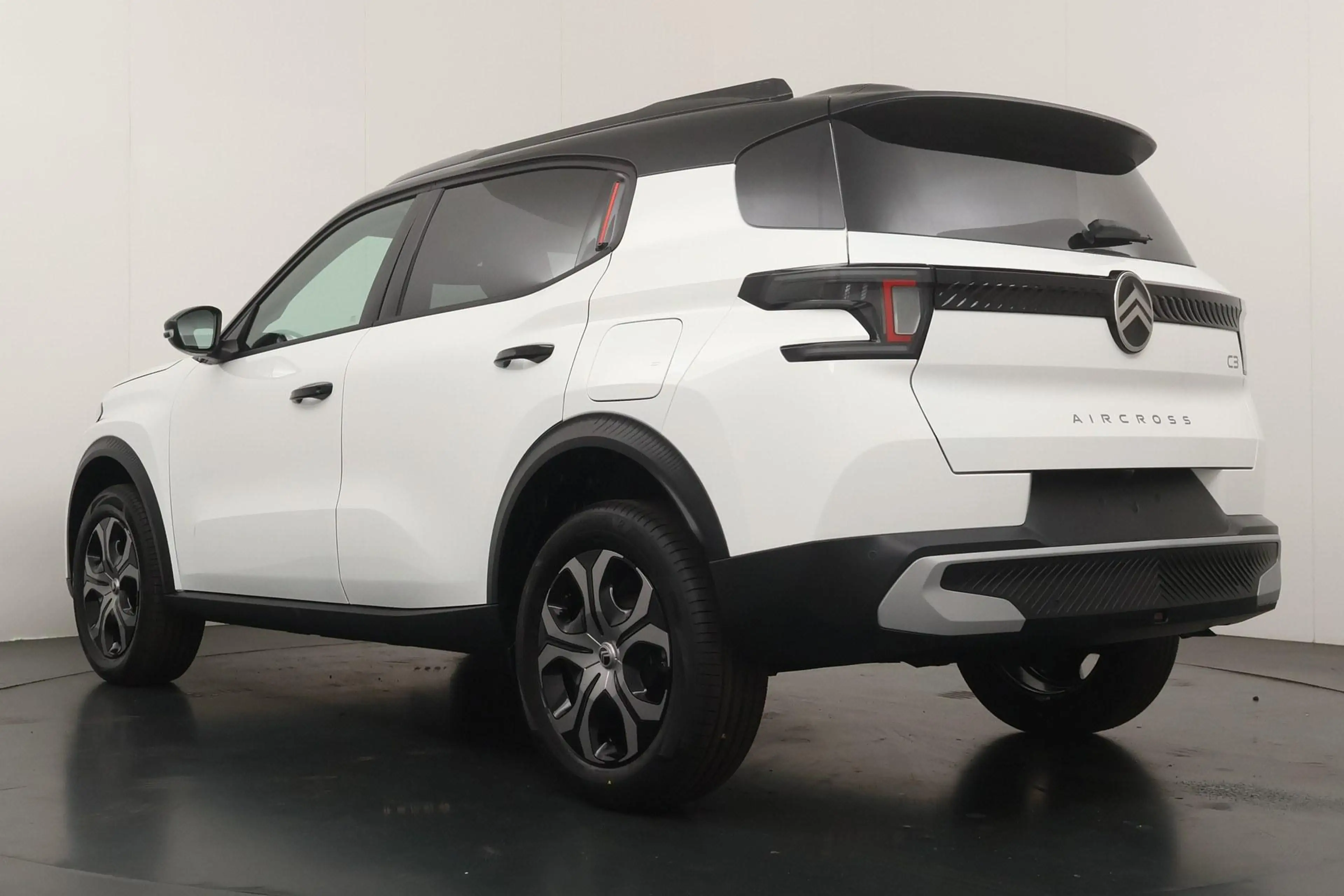 Citroen C3 Aircross 1.2 Hybrid 145pk Plus 7p. Climate Control | Parkee — photo 11