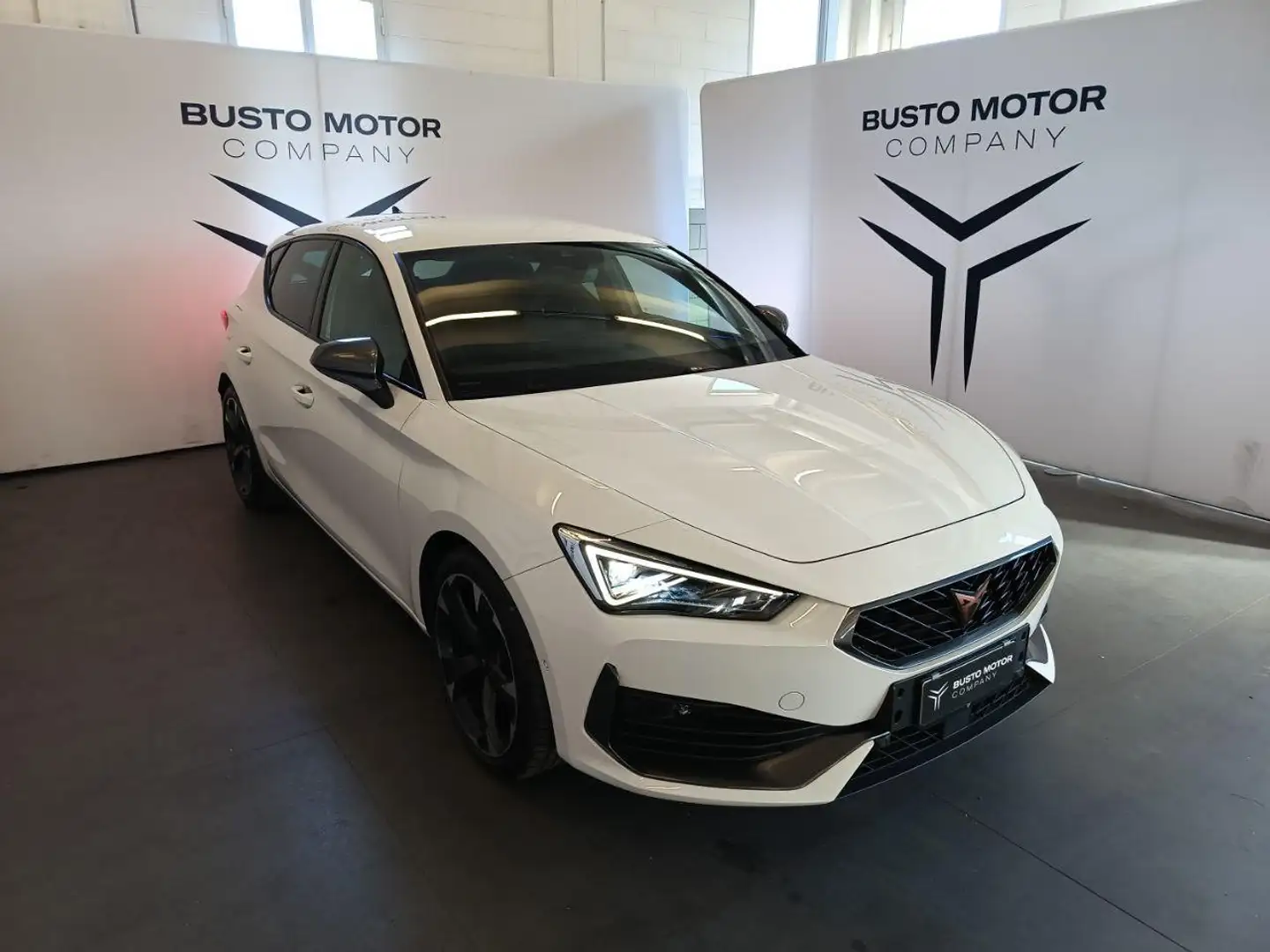 CUPRA Leon 1.5 TSI 150 CV Weiß - 1