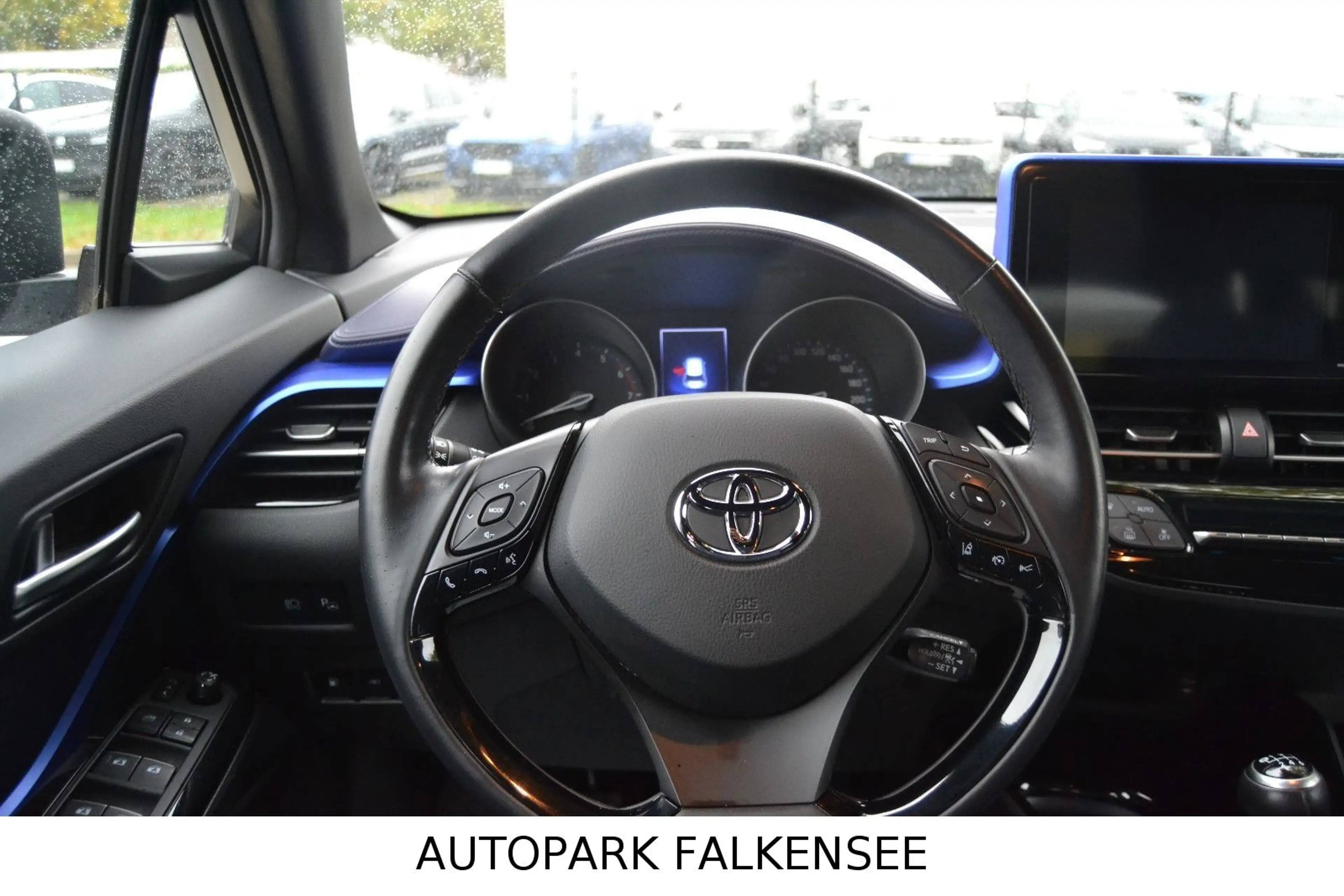 Toyota C-HR STYLE STANDHEIZUNG+LED+R-KAMERA+SAUBER+SPUR — photo 15