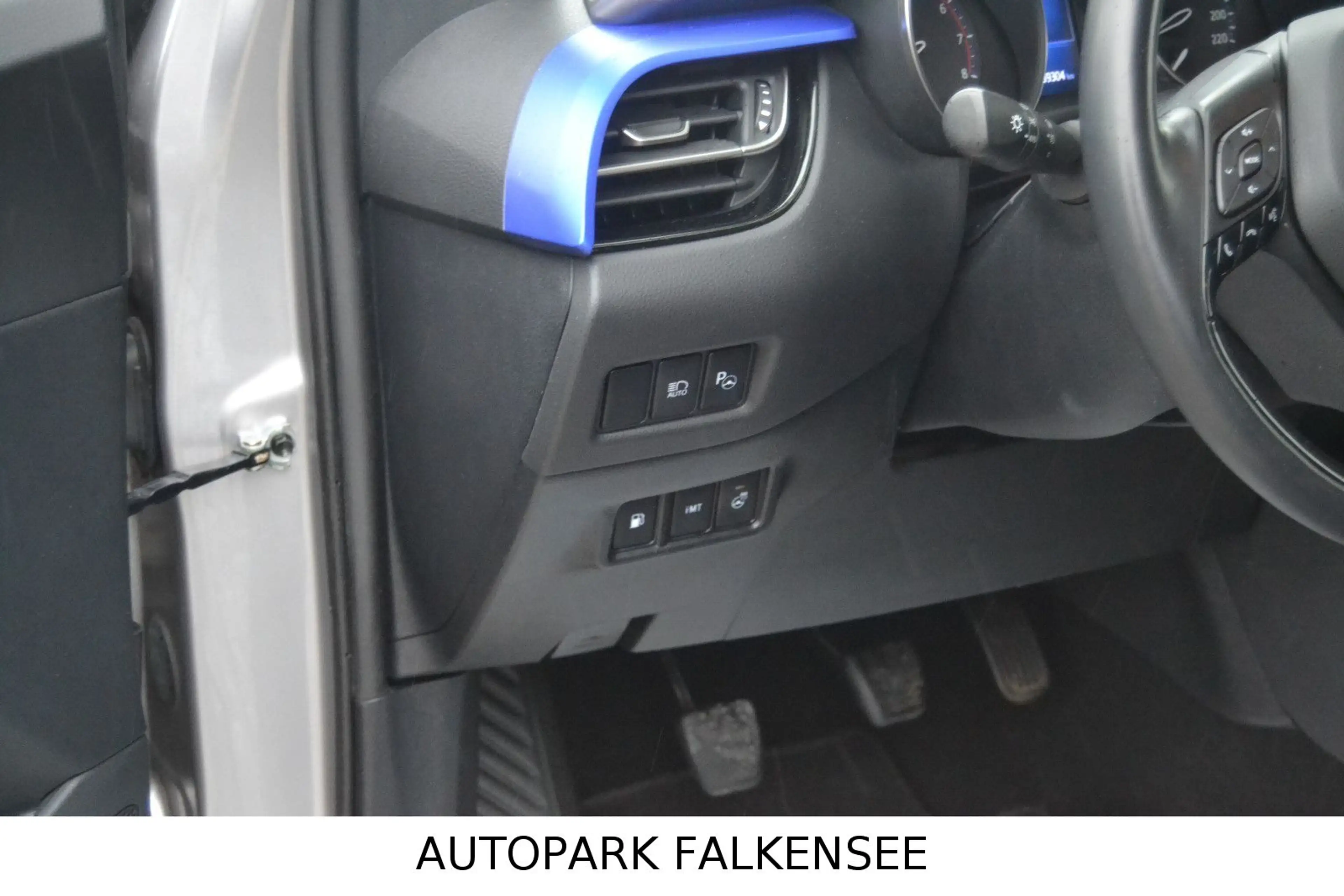 Toyota C-HR STYLE STANDHEIZUNG+LED+R-KAMERA+SAUBER+SPUR — photo 2
