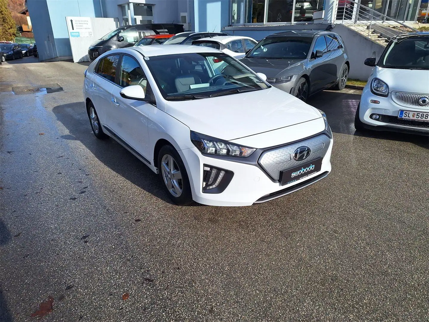 Hyundai IONIQ Ioniq Elektro Level 4**311-km Reichweite** Weiß - 2