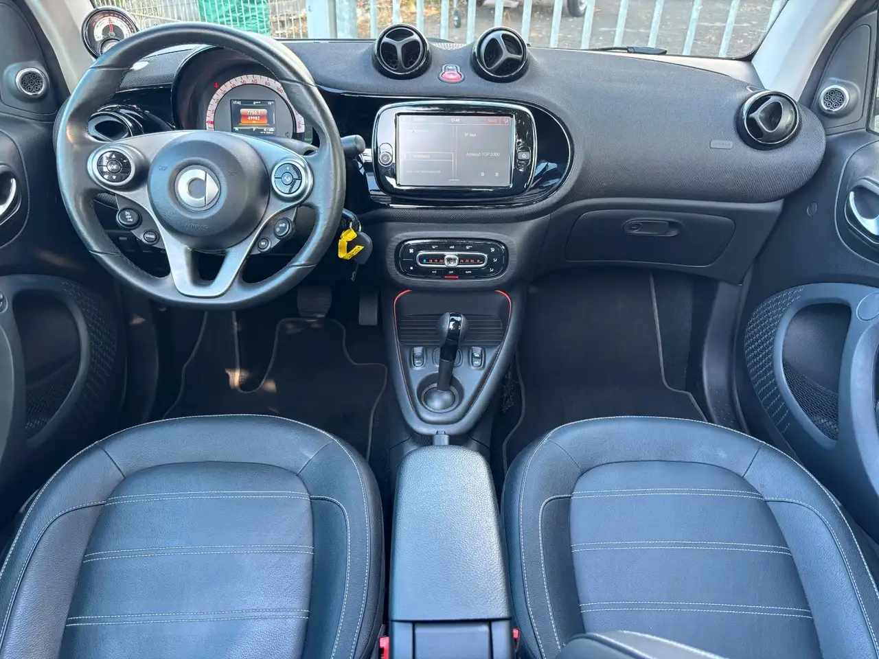 smart forTwo 2021 — фото 11