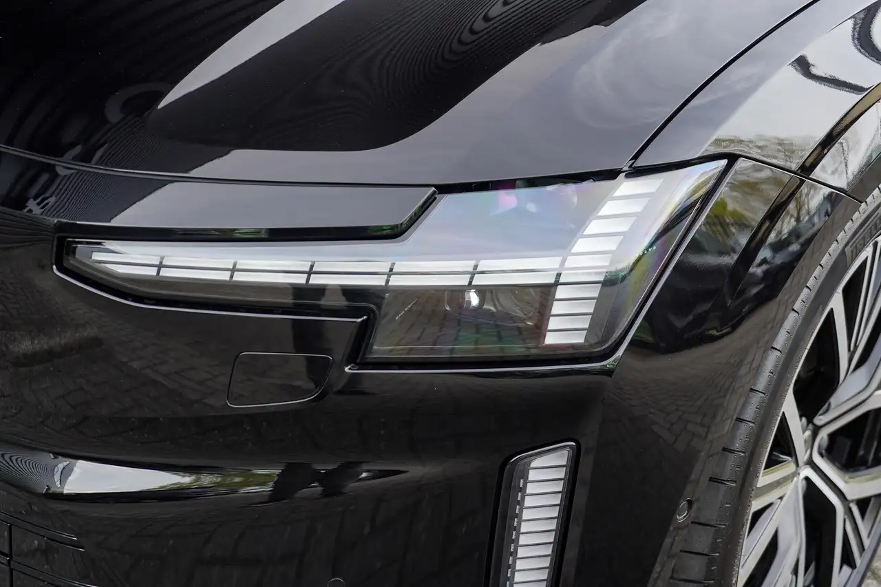 Volvo ES90 2026