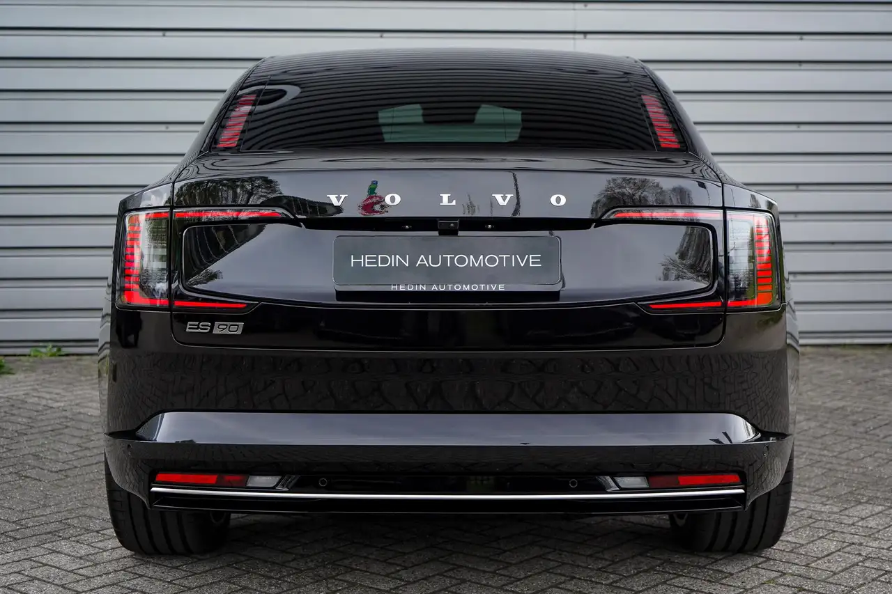 Volvo ES90 2026