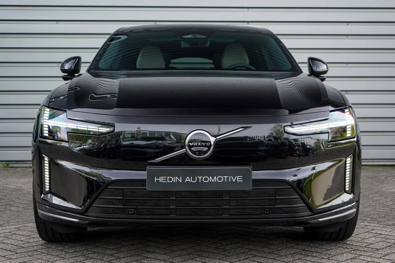 Volvo ES90 2026