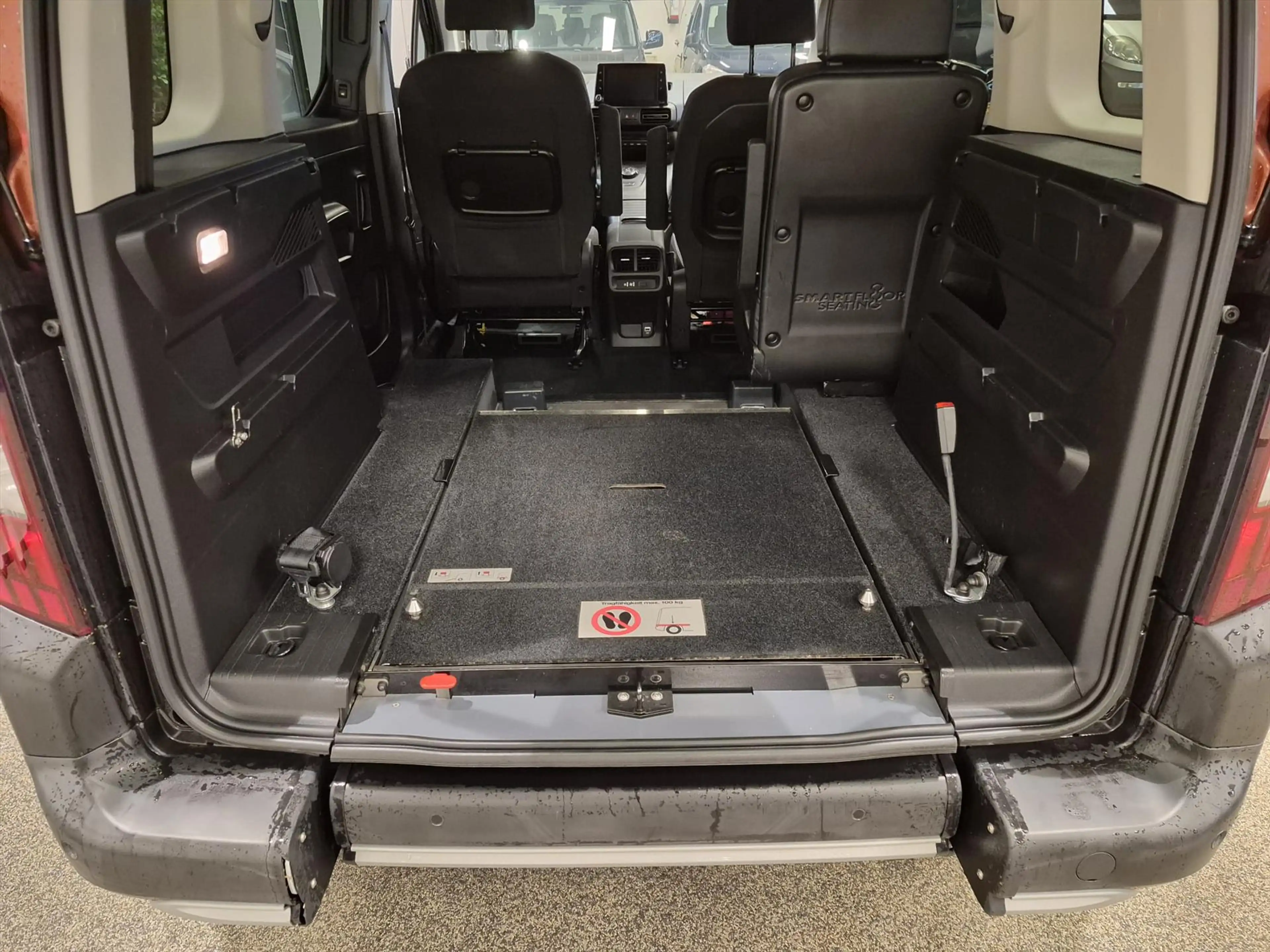 Peugeot Rifter L1 Rolstoelauto Automaat 3+1 — photo 10