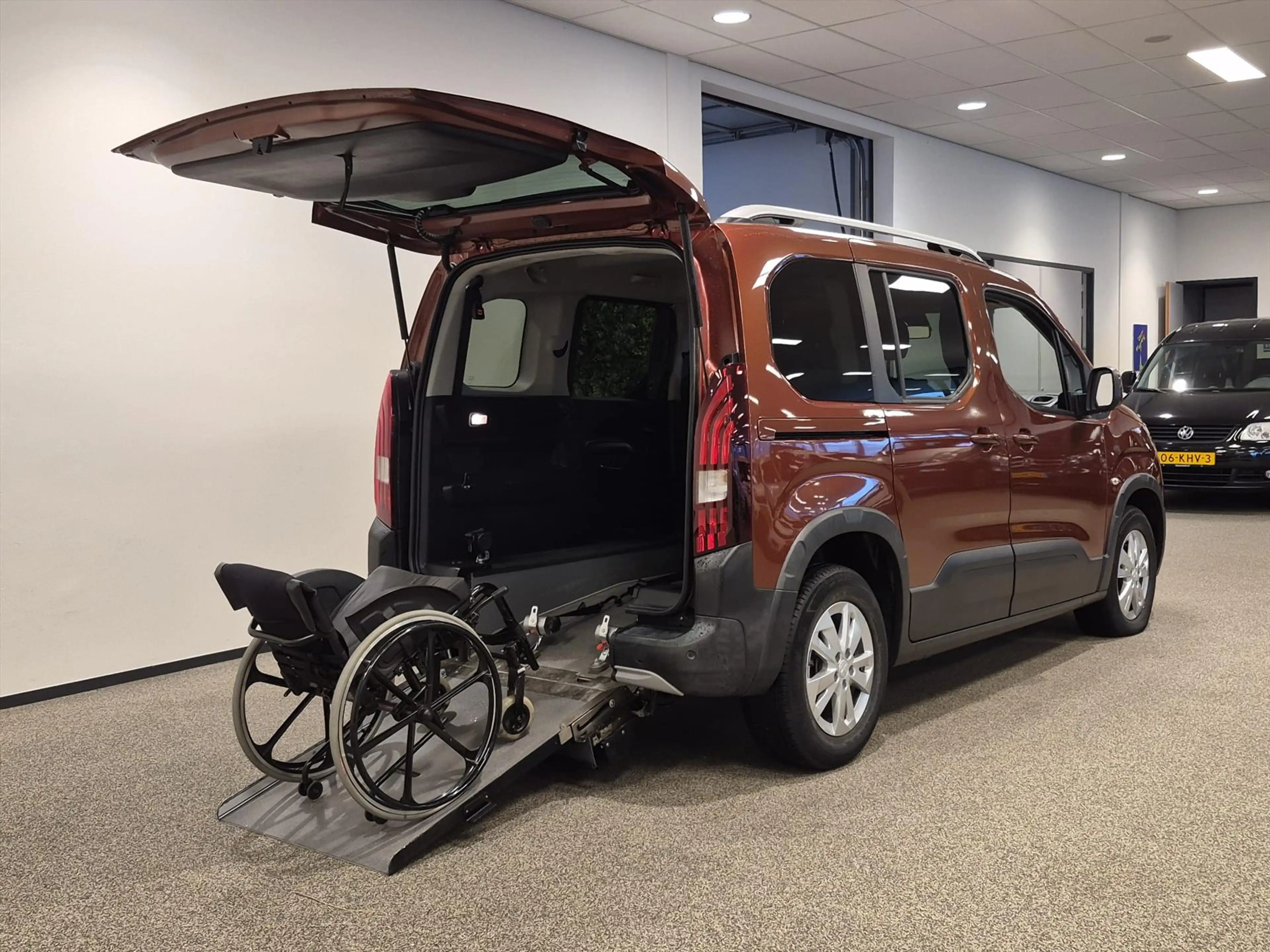 Peugeot Rifter L1 Rolstoelauto Automaat 3+1 — photo 12