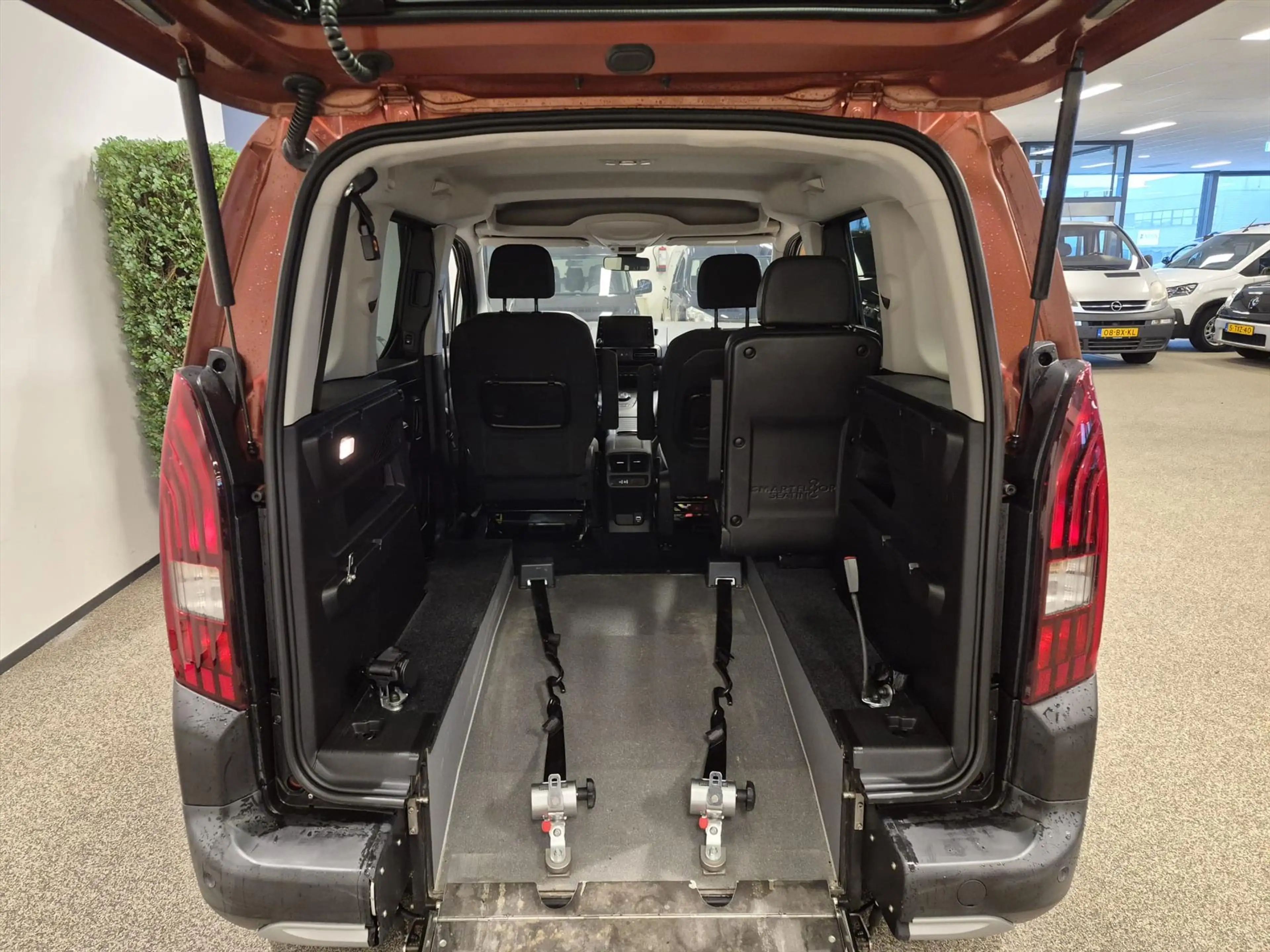 Peugeot Rifter L1 Rolstoelauto Automaat 3+1 — photo 3