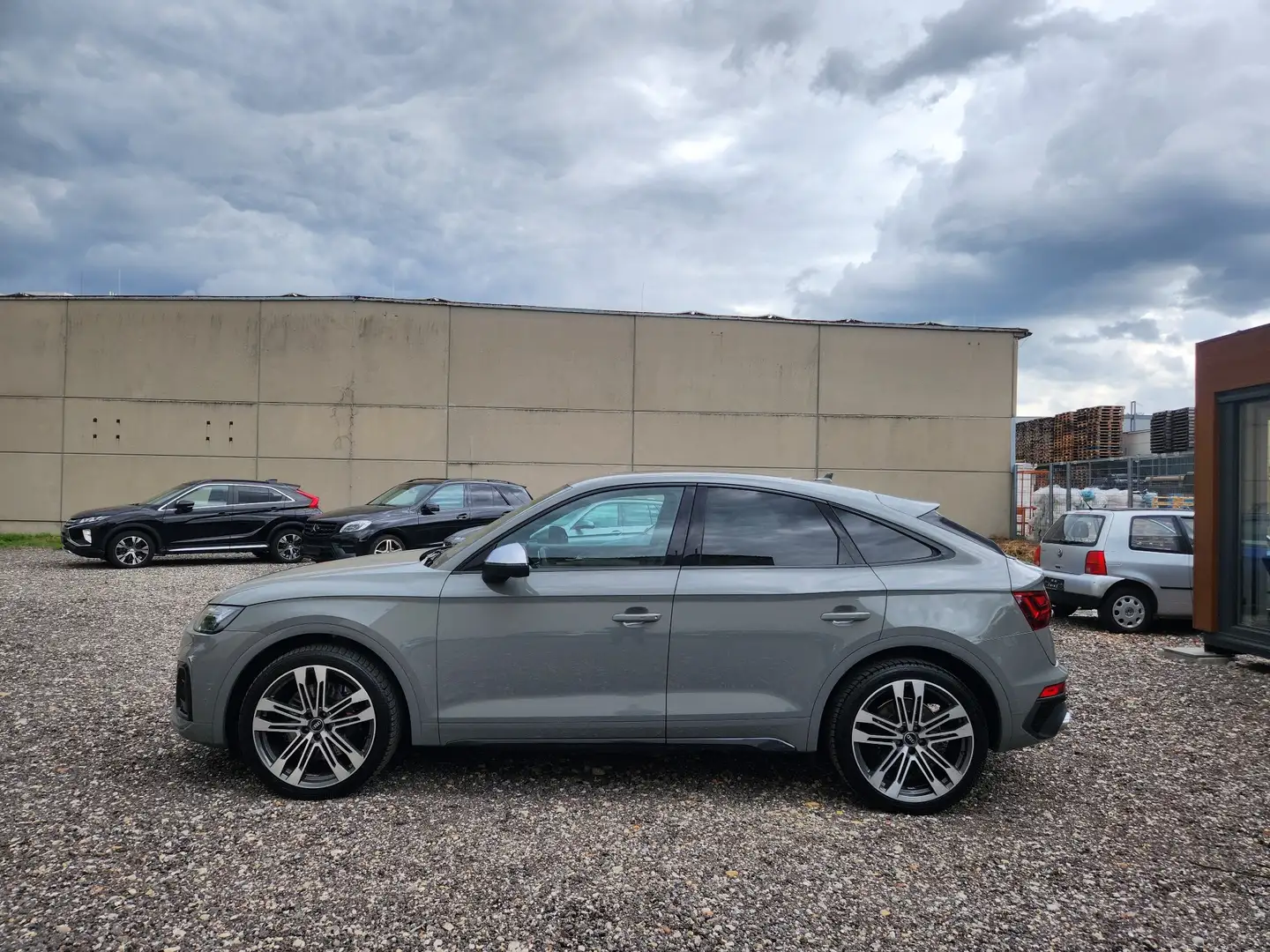 Audi SQ5 3.0 TDI quattro 3x S-Line Schiebedach Standheizunh Grau - 2