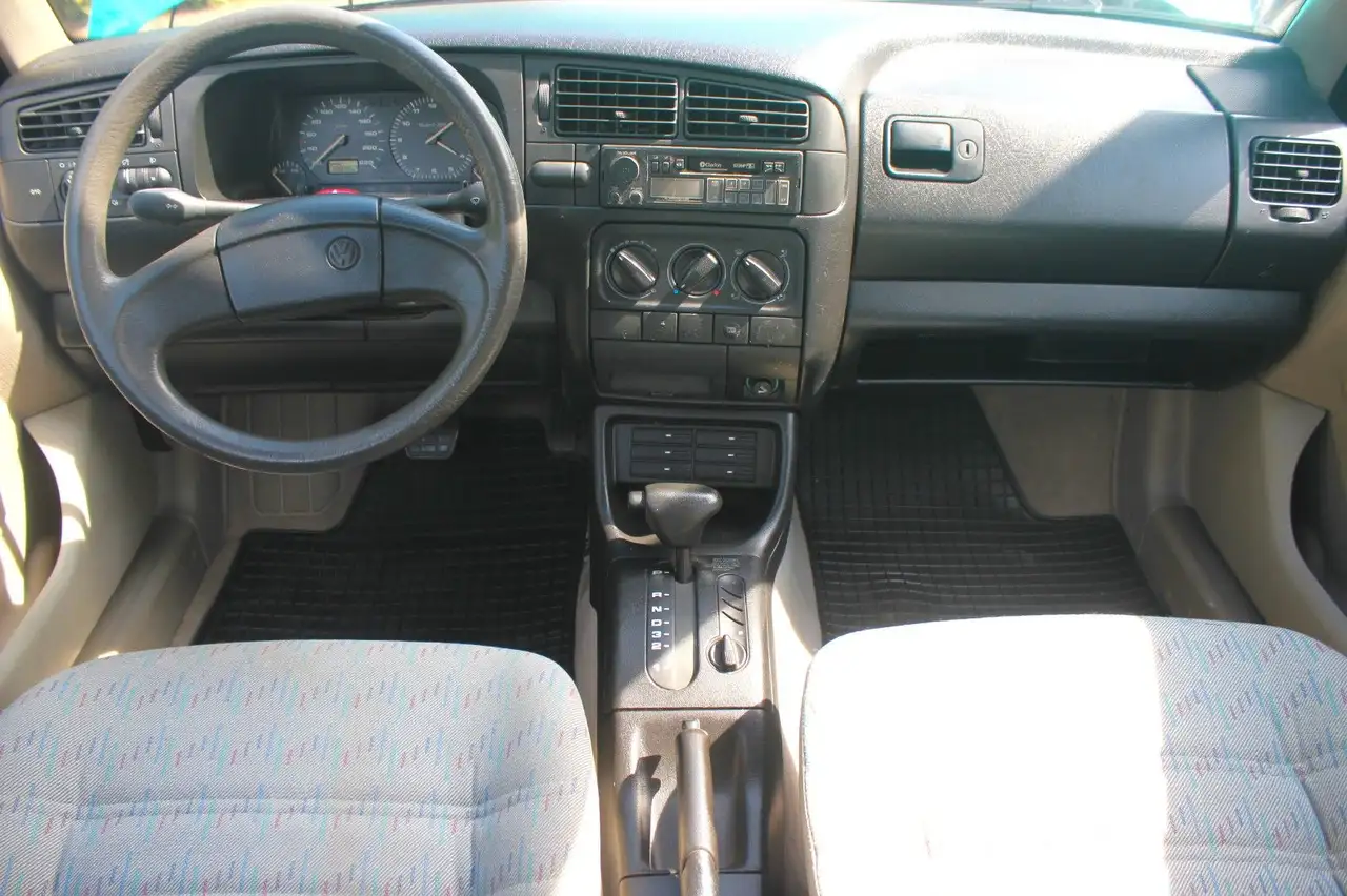 Volkswagen Golf III 1.8 75 PS Automatik, foto 11