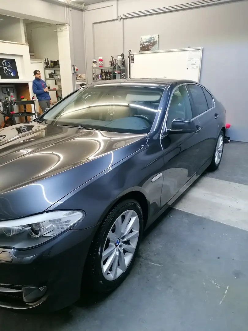 BMW 528 528i - 1