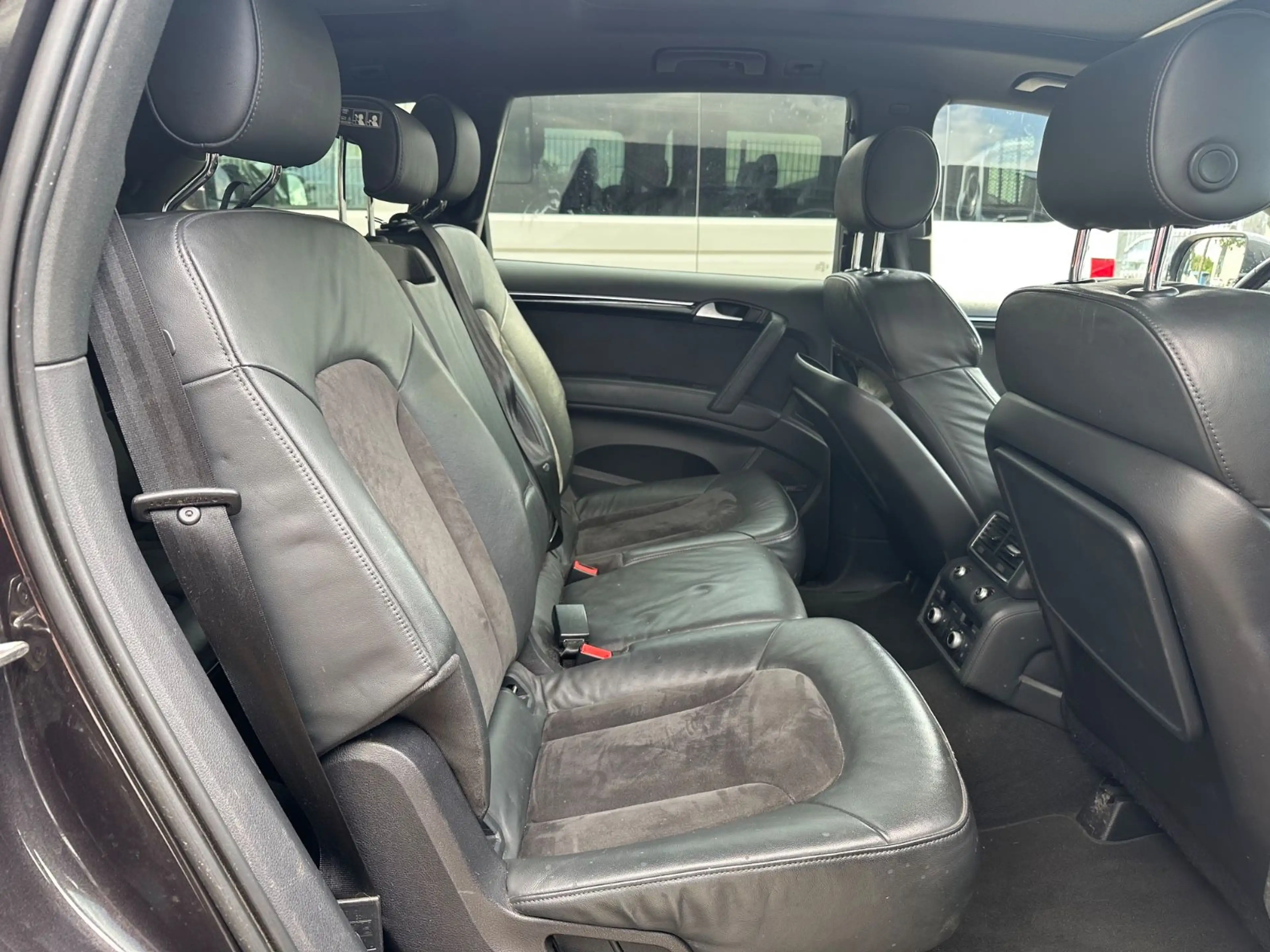 Audi Q7 4.2 TDI Quattro S-Line V12-Paket Pano Kamera — photo 13