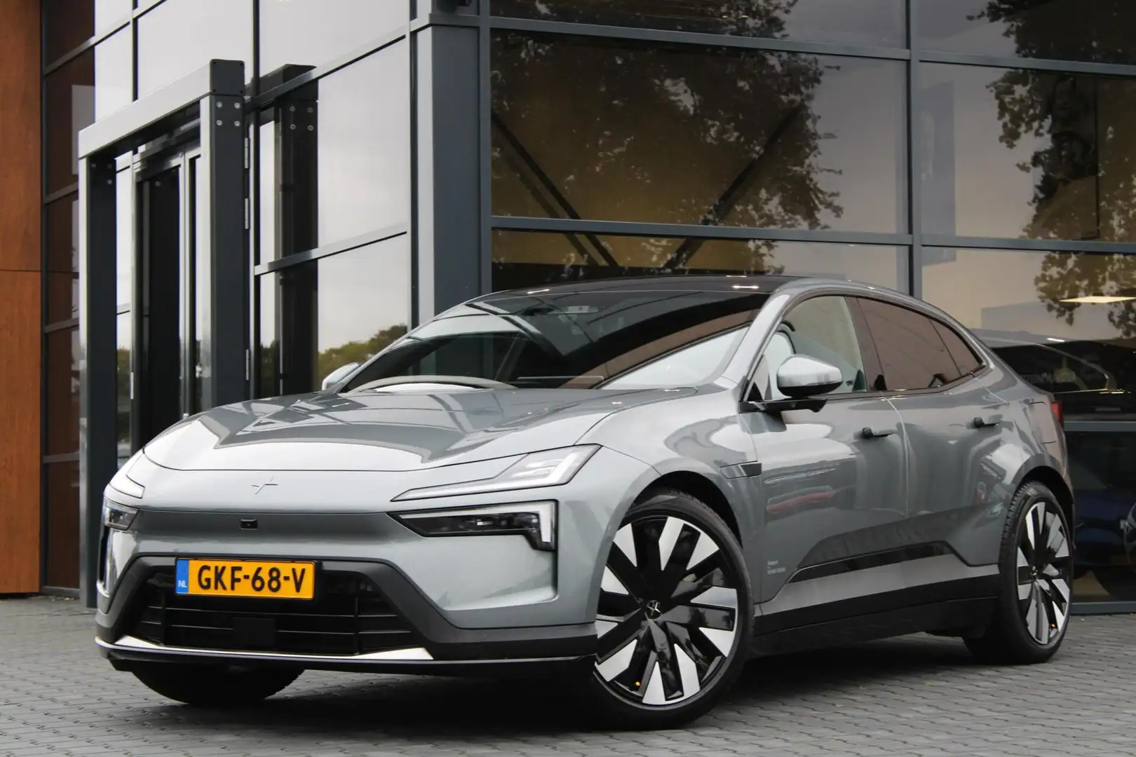 Polestar 4 Long Range Single motor 100kWh | Harman Kardon | T Gri - 1