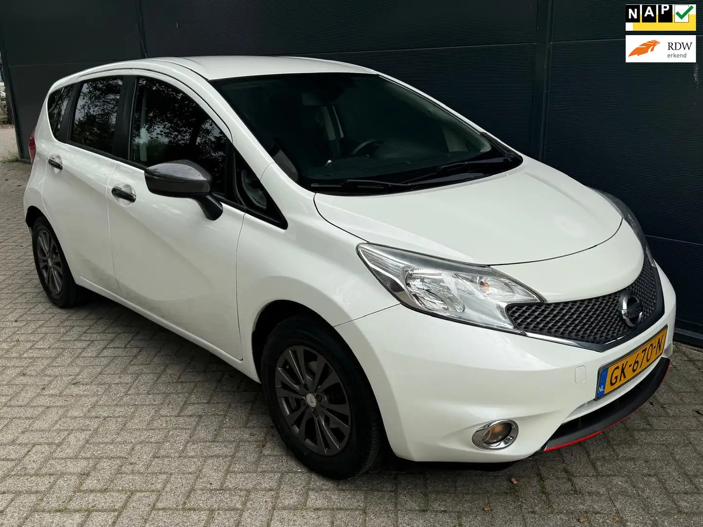 Nissan Note 1.2/Airco/Navi/bluetooth/cruise/parkeer sensoren/1 Weiß - 1