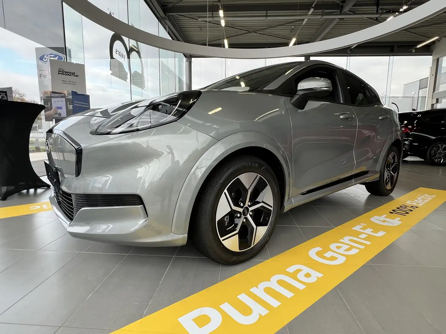 Ford Puma GEN-E / 43,6 kWh / STOCKCONDITIES!! Gris - 1