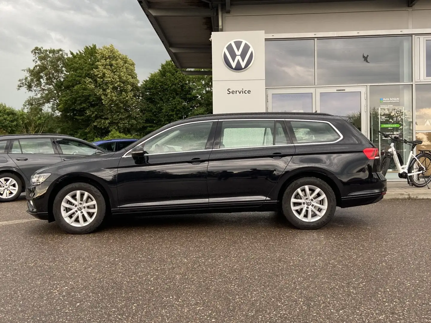 Volkswagen Passat Variant 2.0 TDI Business NAVI+AHK+LED+KAM Schwarz - 2