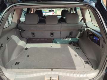 Grand Cherokee 3.0CRD Laredo Aut.