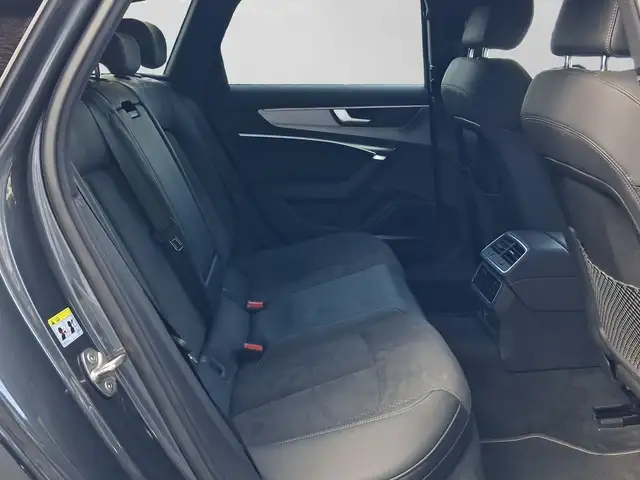 Audi S6 view 6